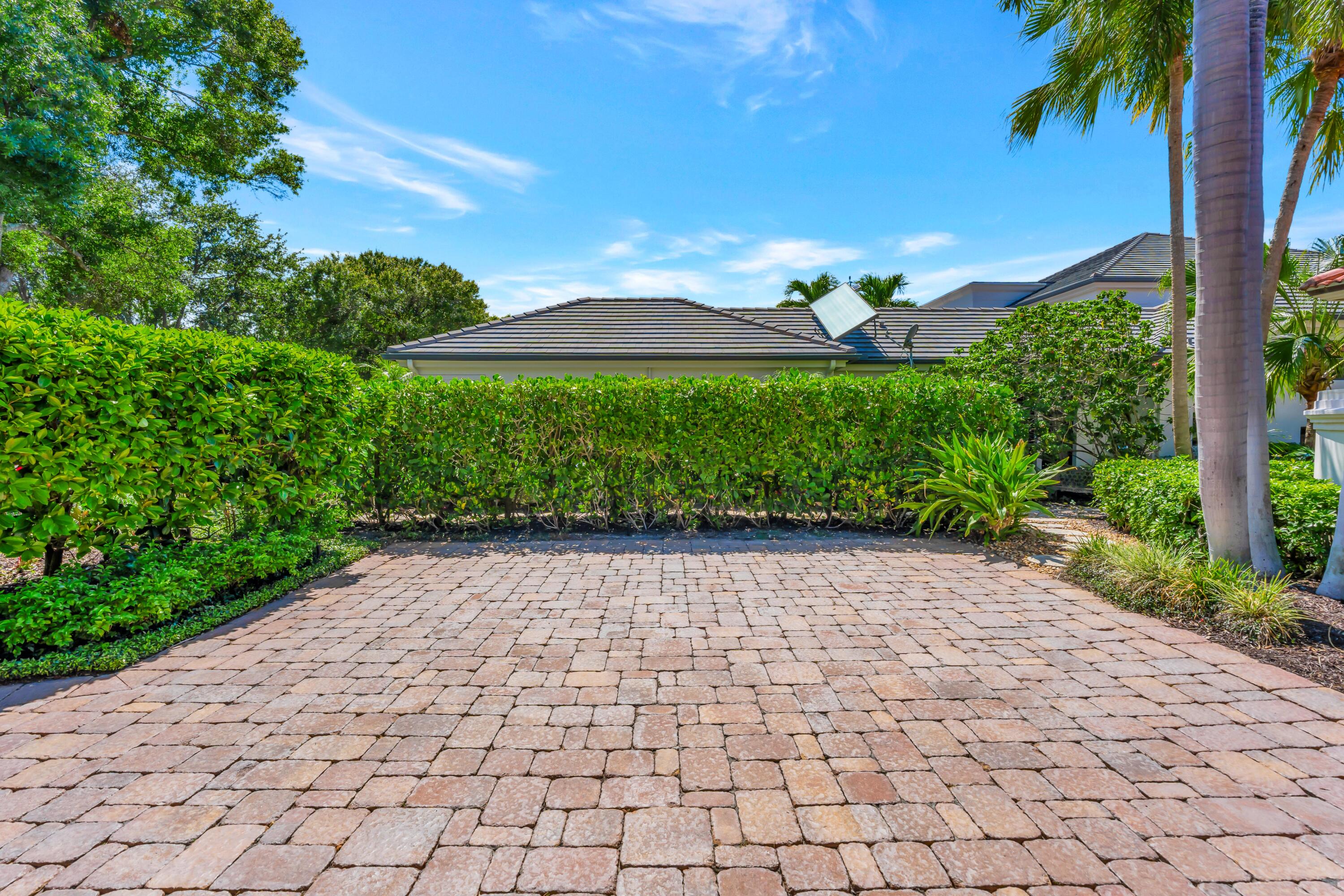 416 Mariner, Jupiter FL 33477