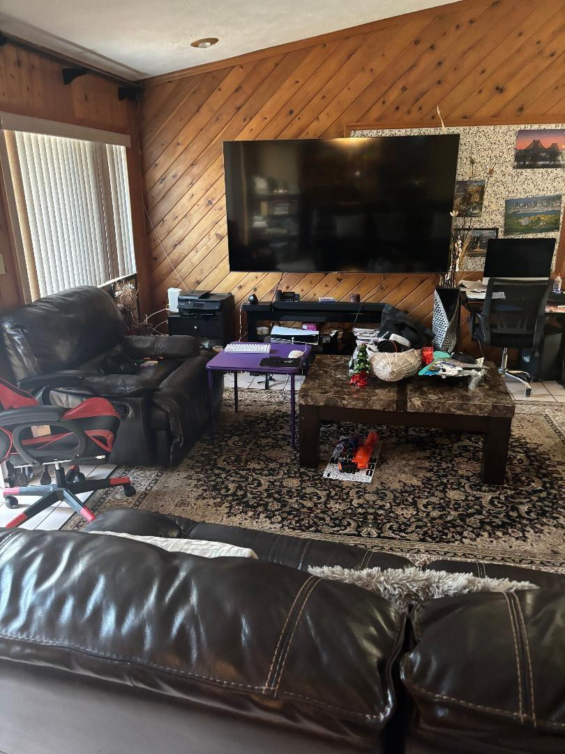 8109 NW 74th, Tamarac FL 33321