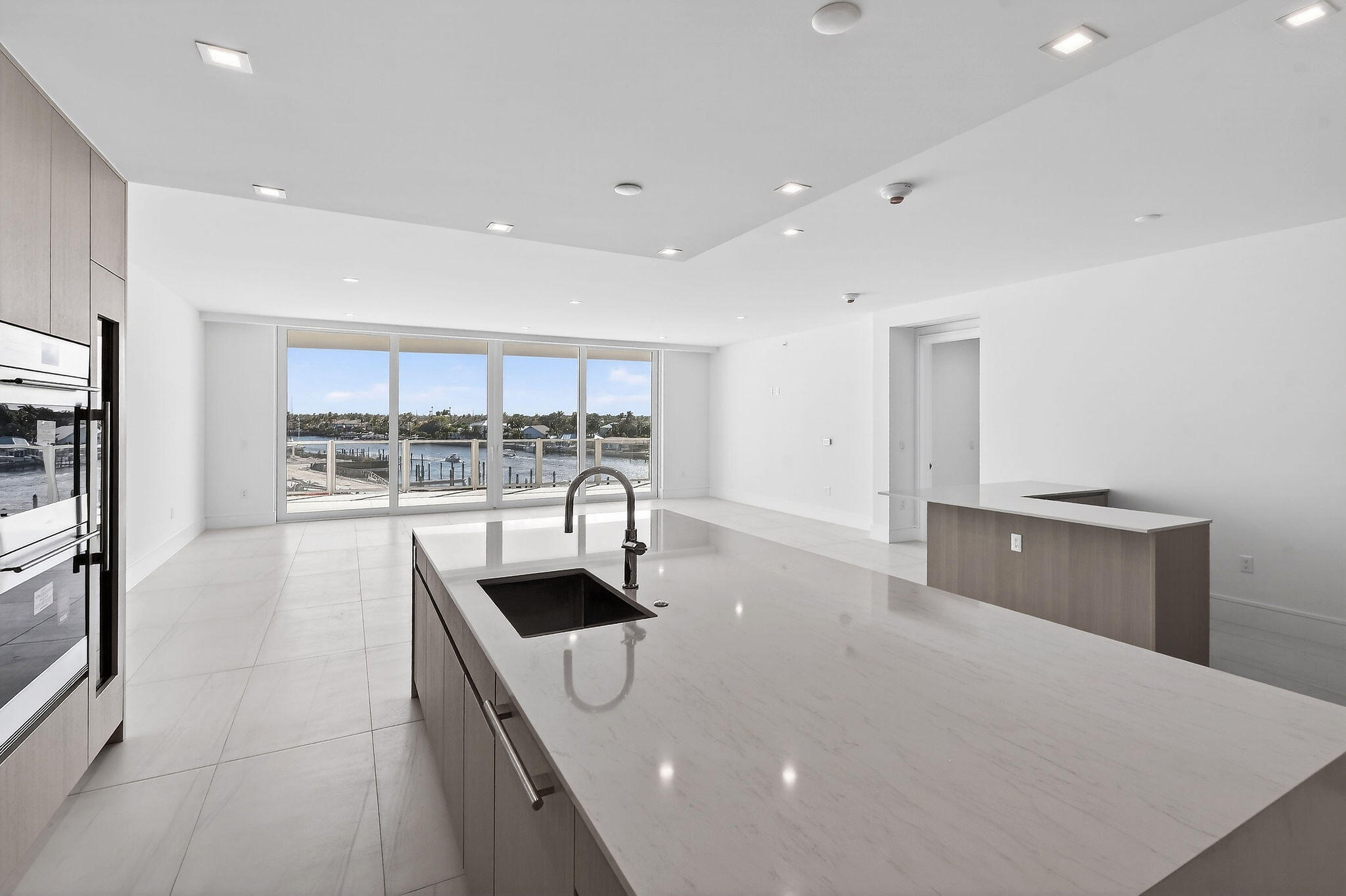 2200 Pga #515, Palm Beach Gardens FL 33408