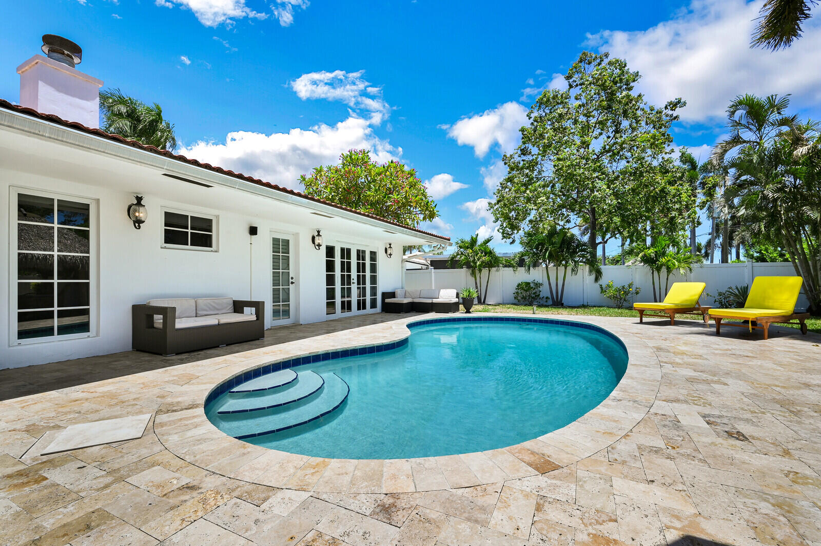 904 SE 12th, Deerfield Beach FL 33441