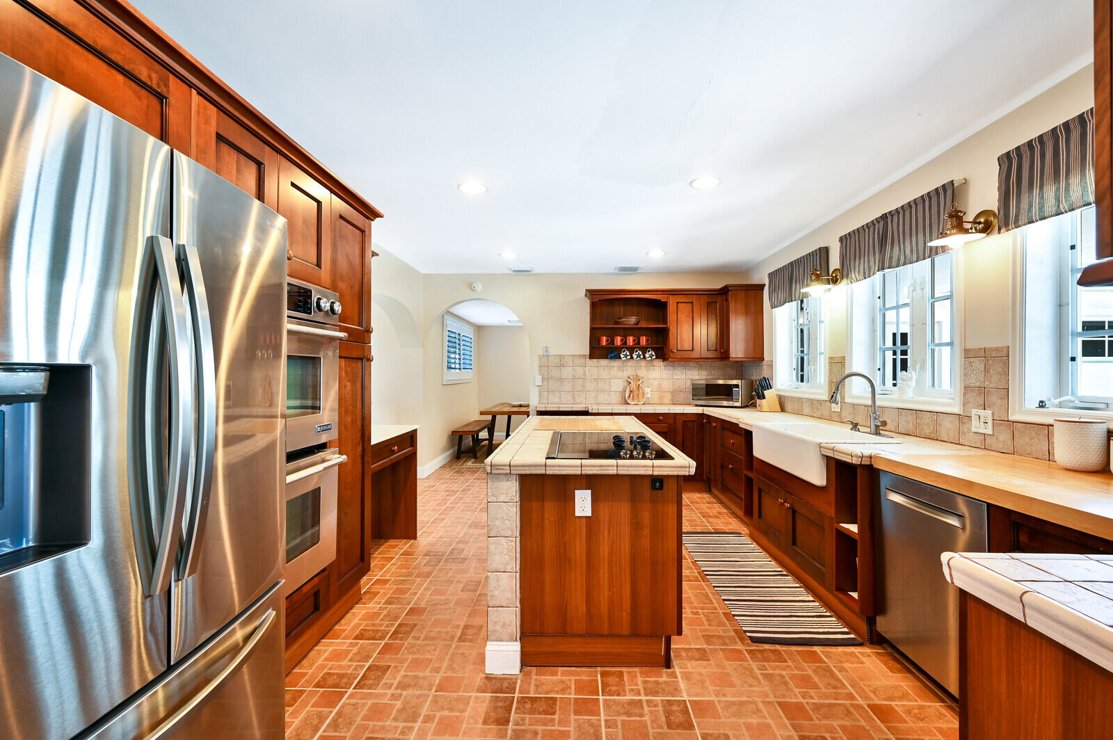 904 SE 12th, Deerfield Beach FL 33441