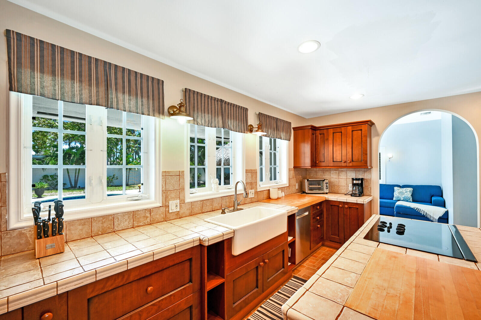 904 SE 12th, Deerfield Beach FL 33441