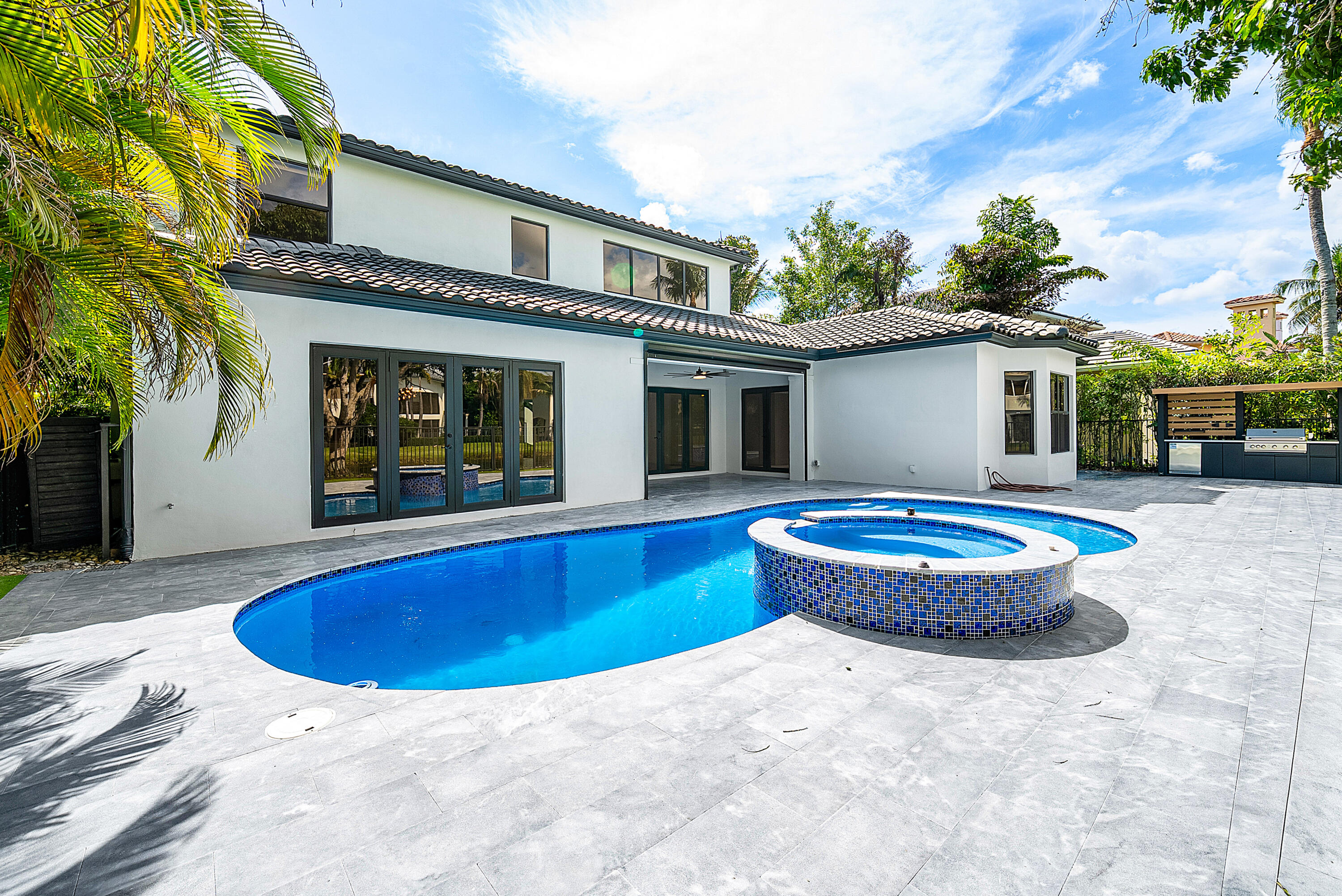17585 Middlebrook, Boca Raton FL 33496