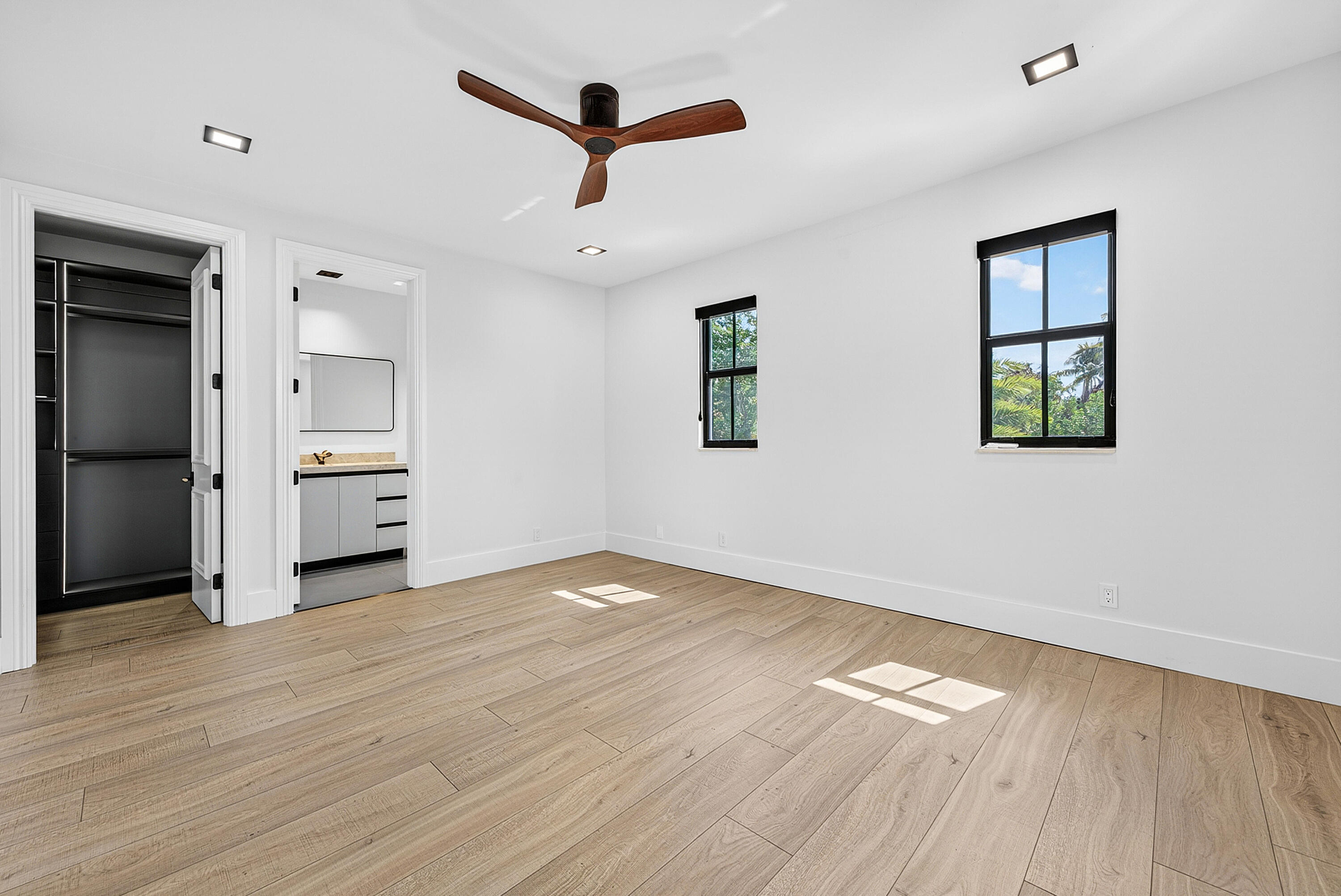 17585 Middlebrook, Boca Raton FL 33496