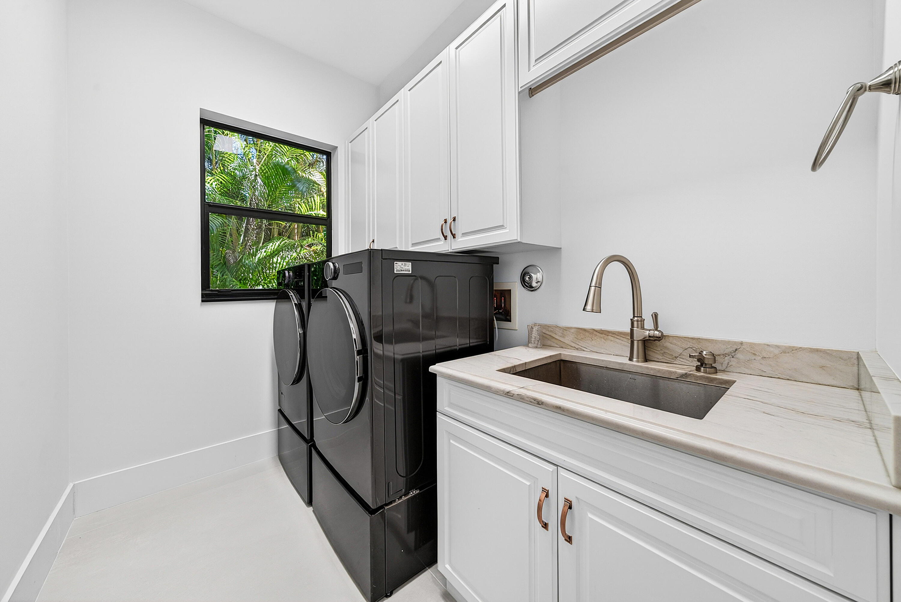 17585 Middlebrook, Boca Raton FL 33496