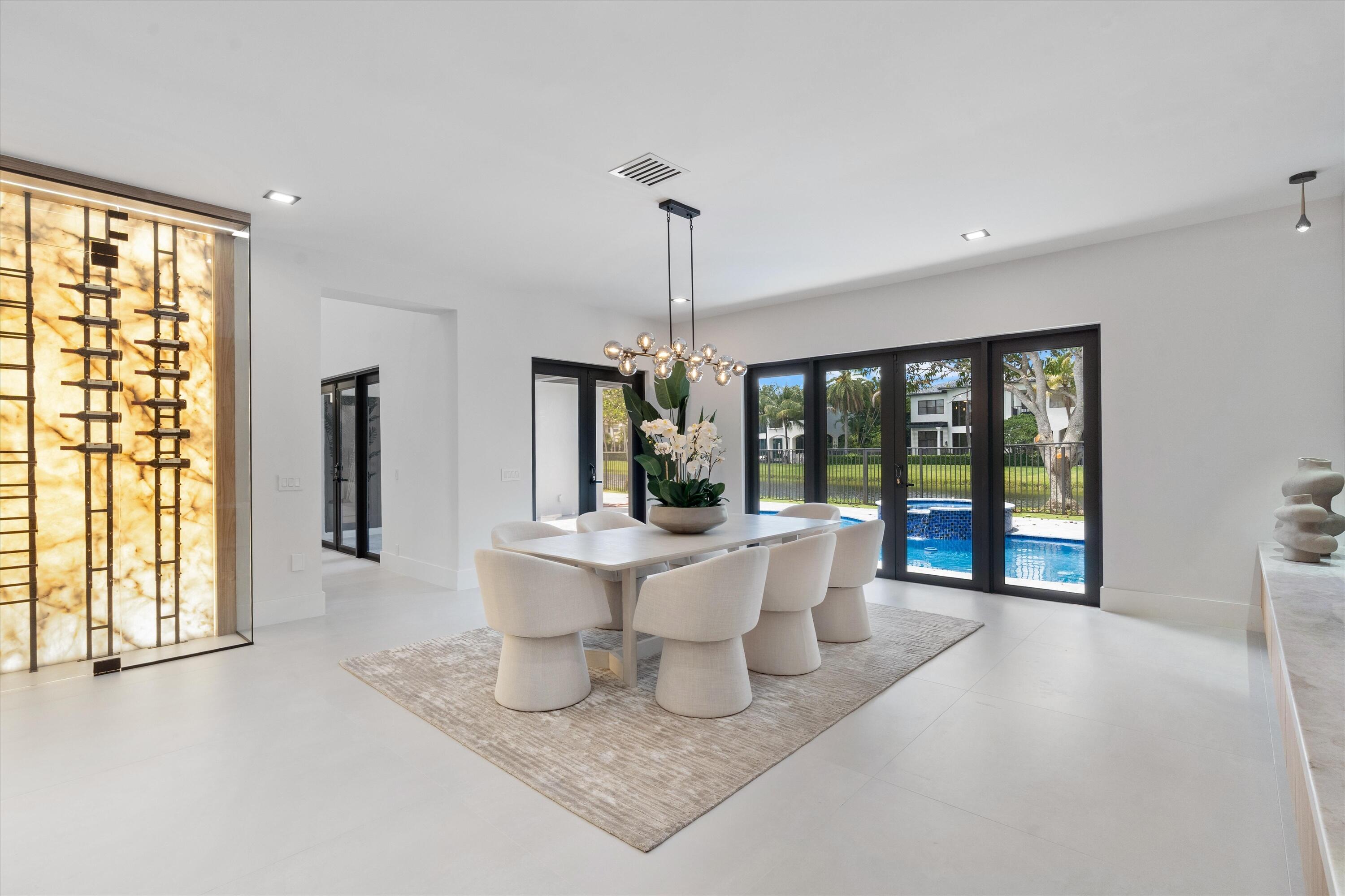 17585 Middlebrook, Boca Raton FL 33496