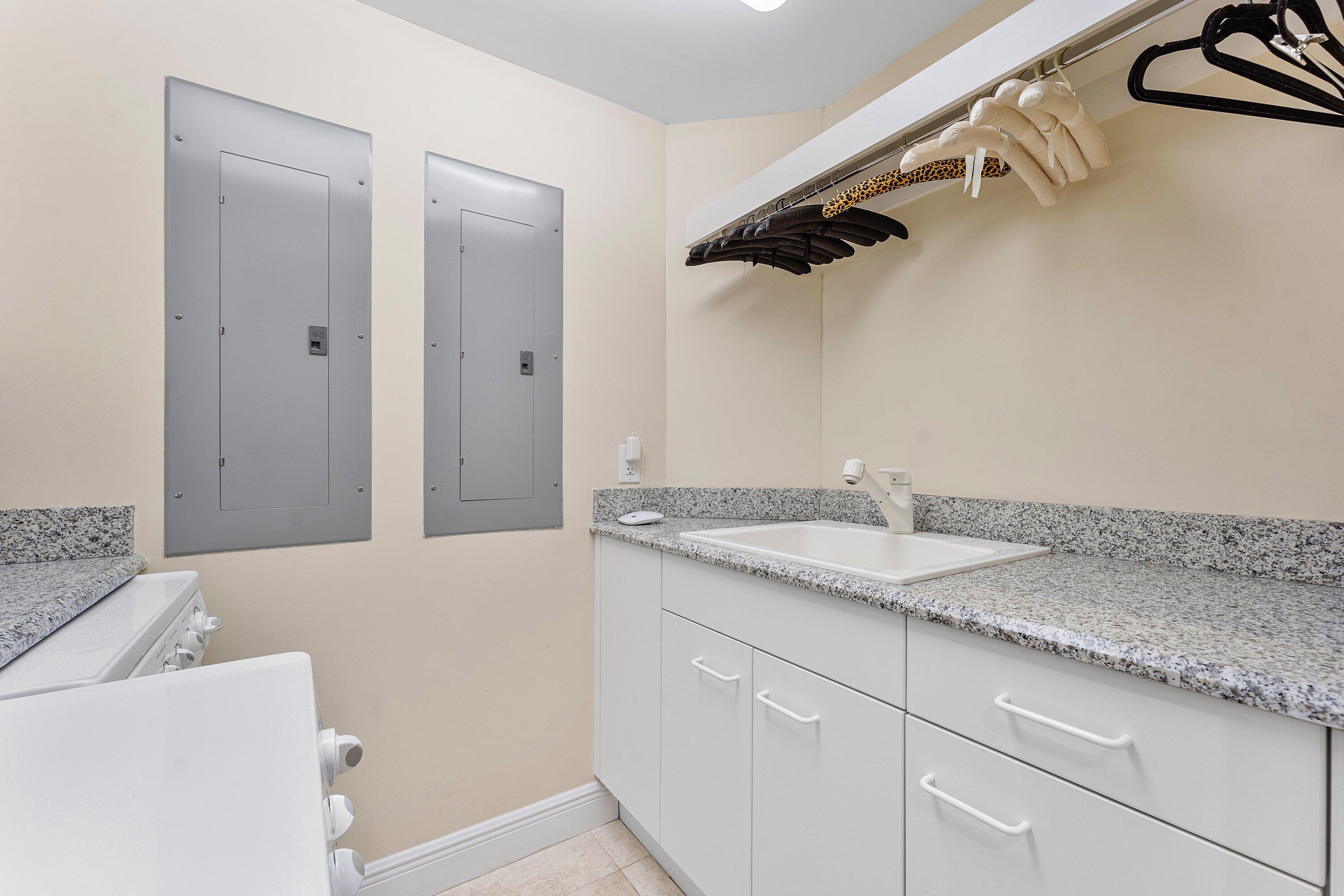 6000 Island #604, Aventura FL 33160
