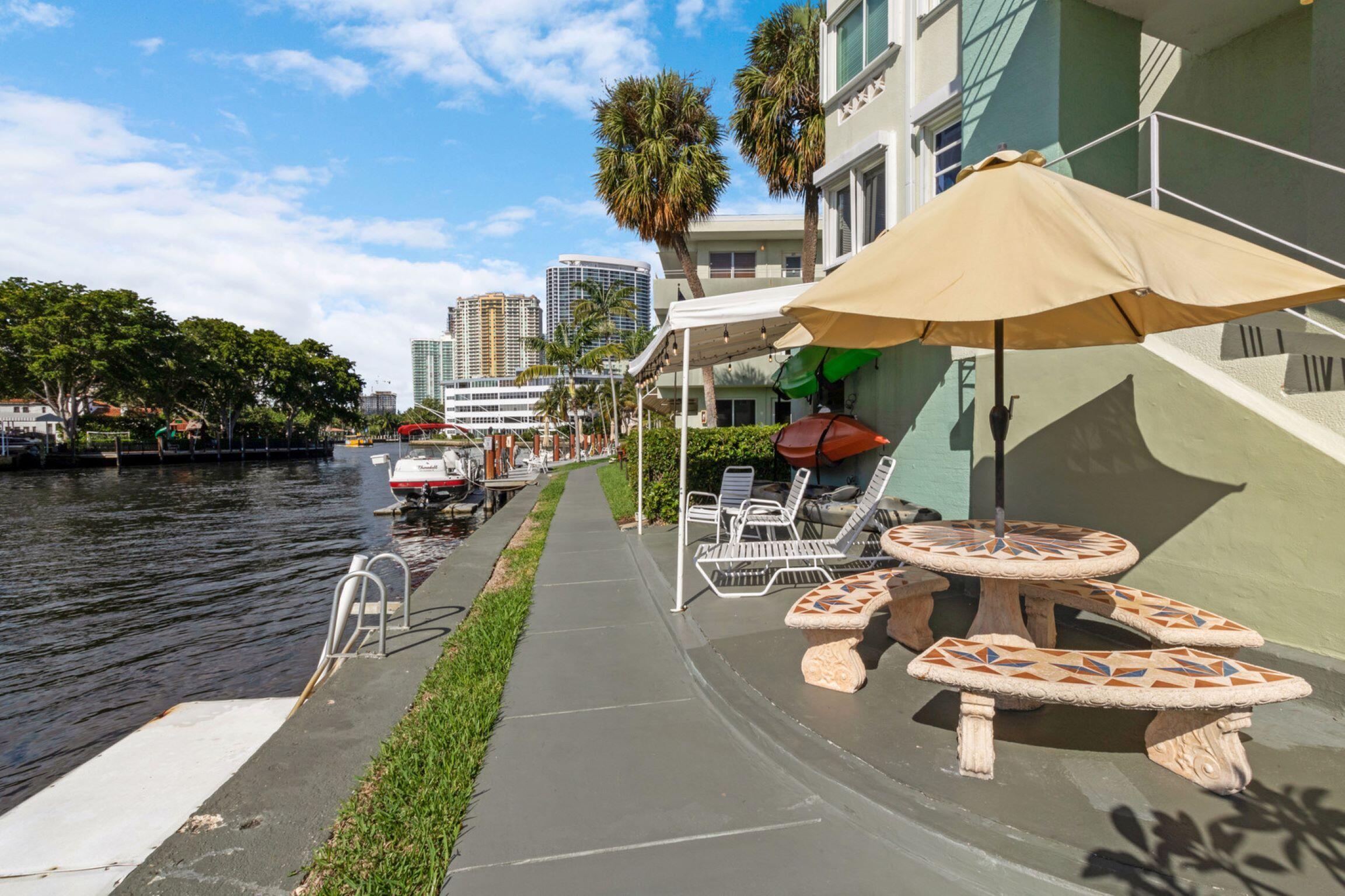 1000 SE 4th #209-210, Fort Lauderdale FL 33301