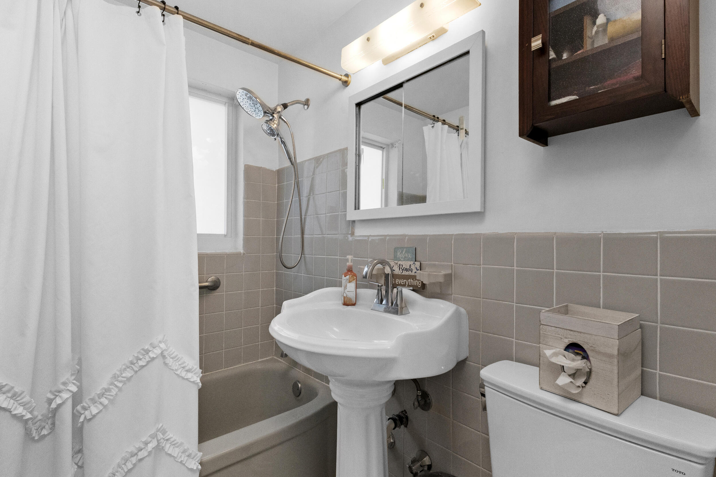 1000 SE 4th #209-210, Fort Lauderdale FL 33301