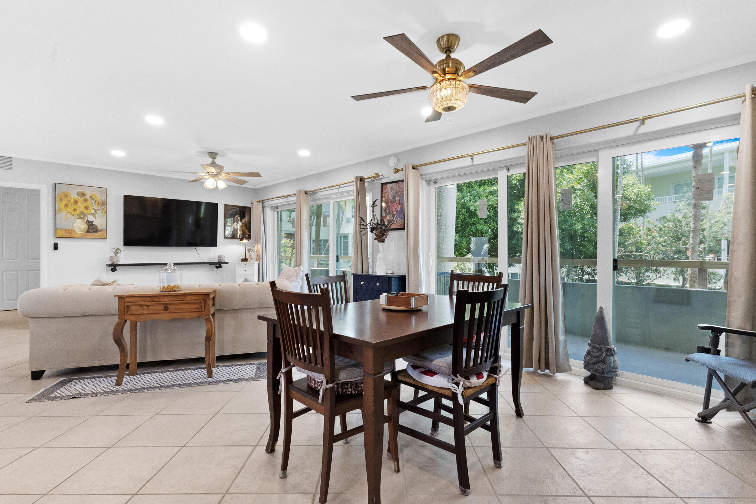 1000 SE 4th #209-210, Fort Lauderdale FL 33301