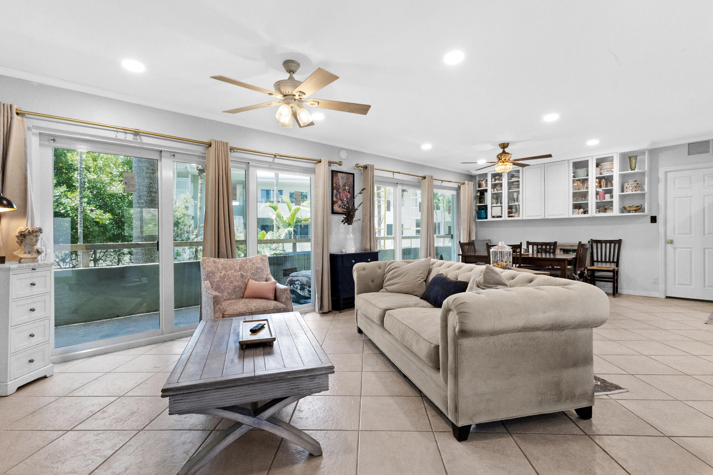 1000 SE 4th #209-210, Fort Lauderdale FL 33301