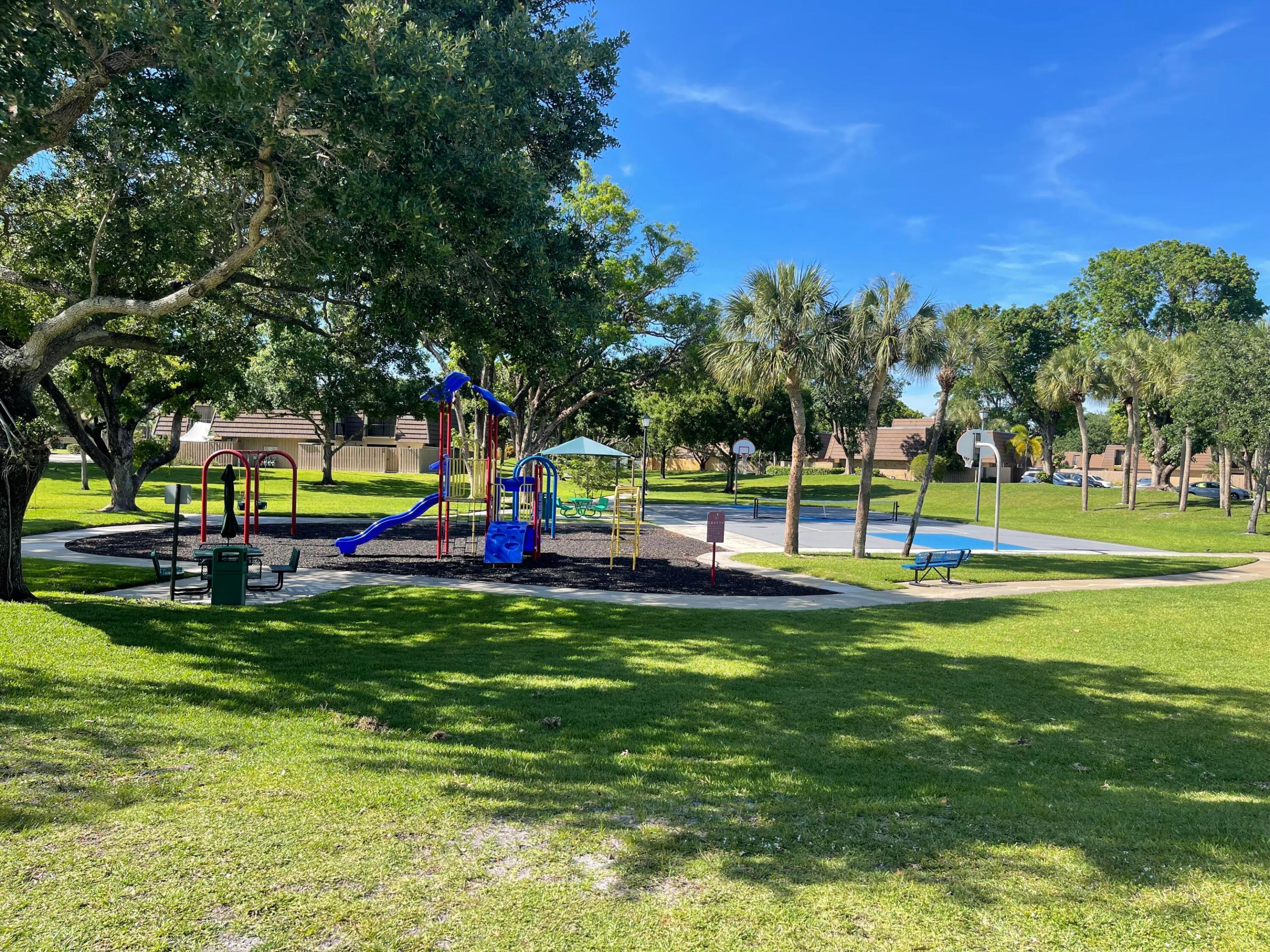 713 7th, Palm Beach Gardens FL 33410