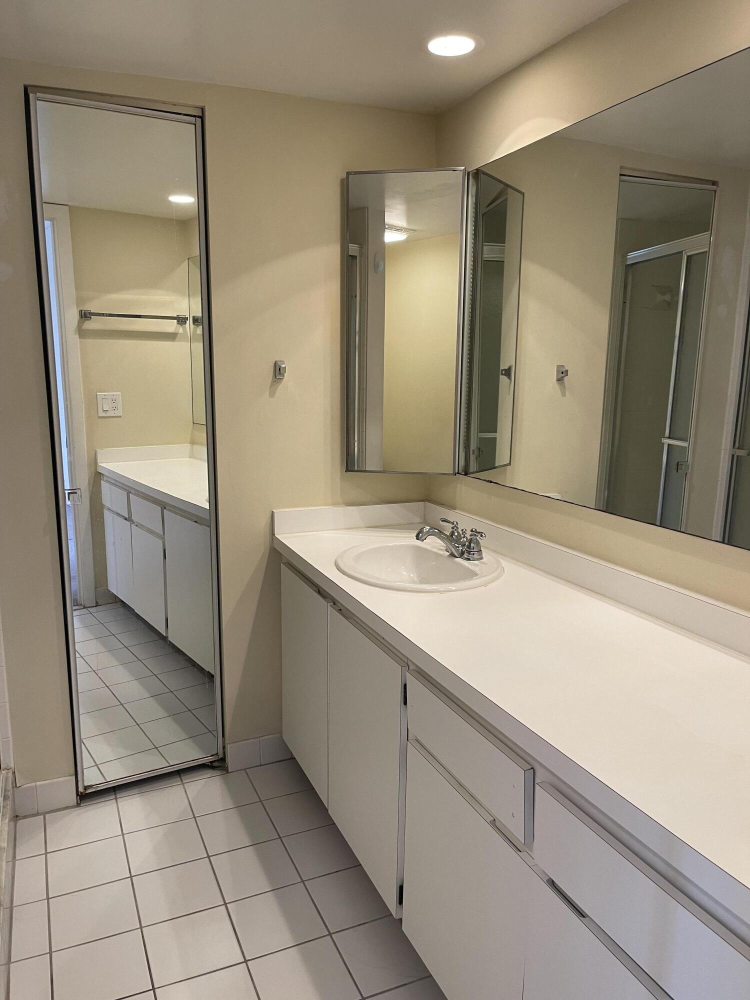713 7th, Palm Beach Gardens FL 33410