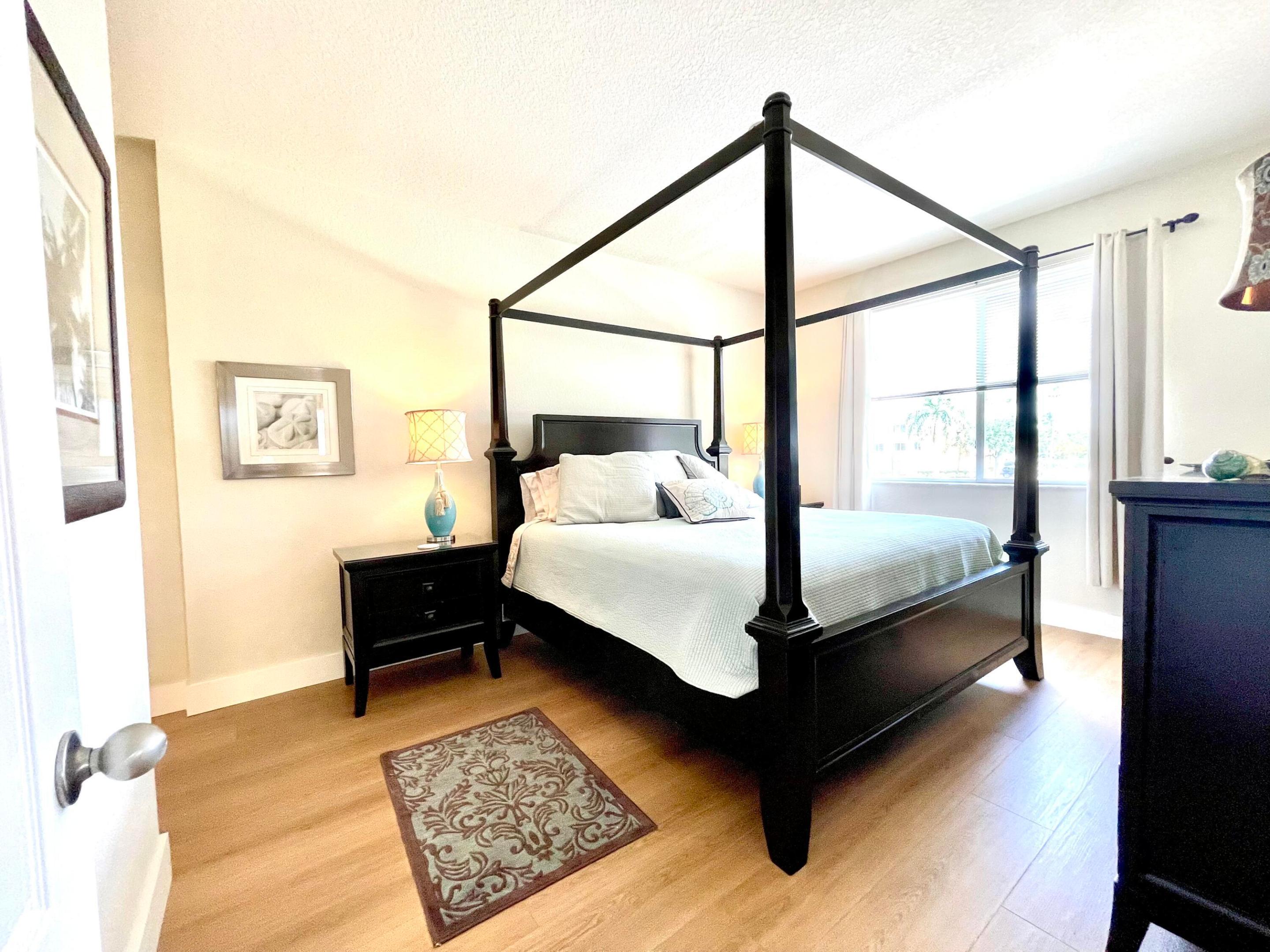 11028 Legacy #203, Palm Beach Gardens FL 33410