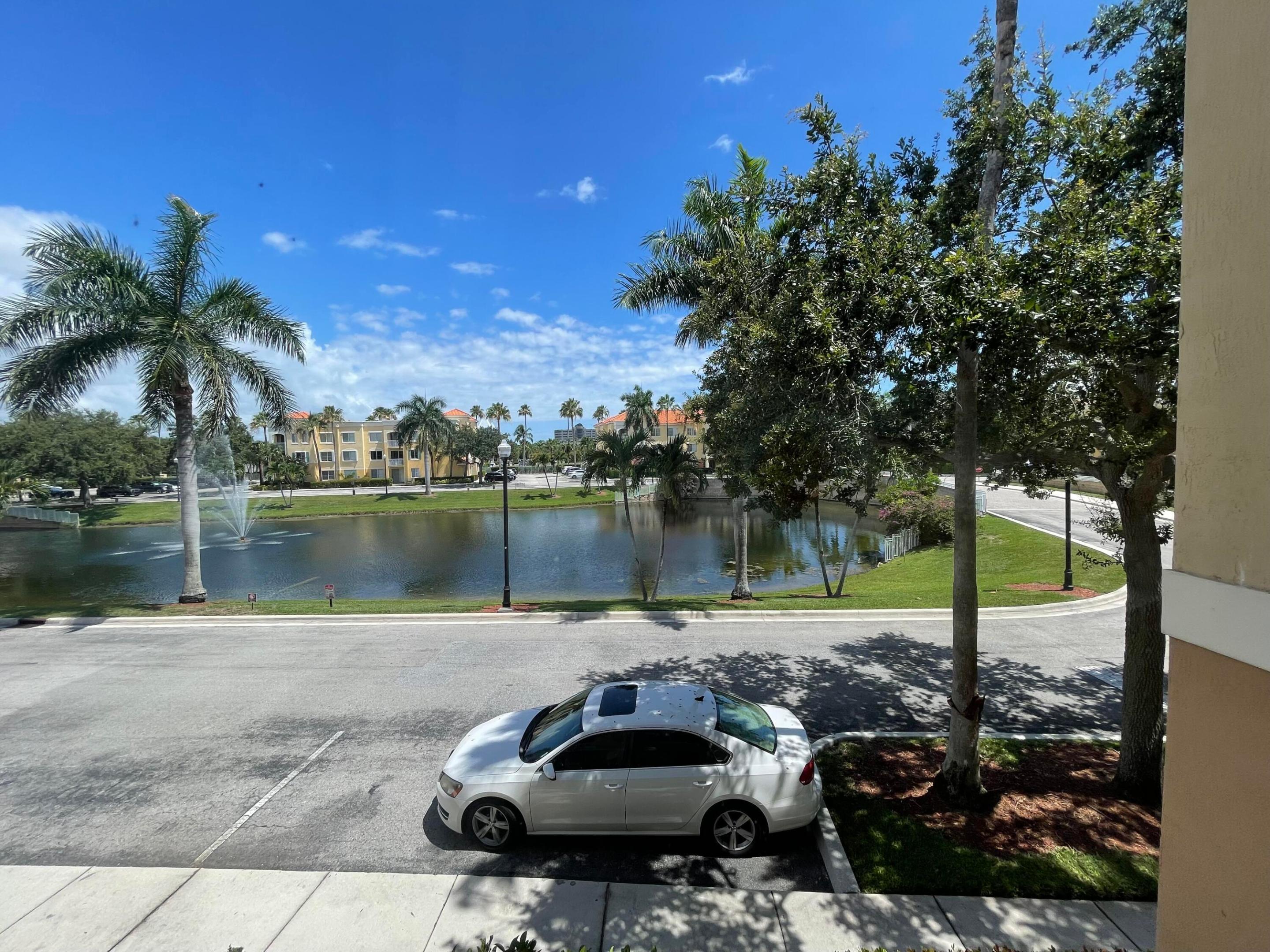 11028 Legacy #203, Palm Beach Gardens FL 33410