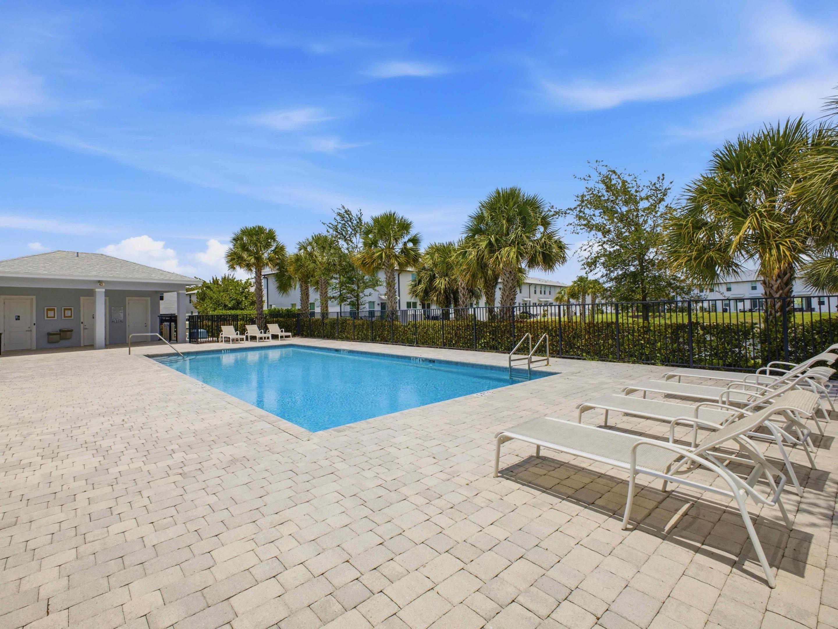 5720 Mentmore, West Palm Beach FL 33407