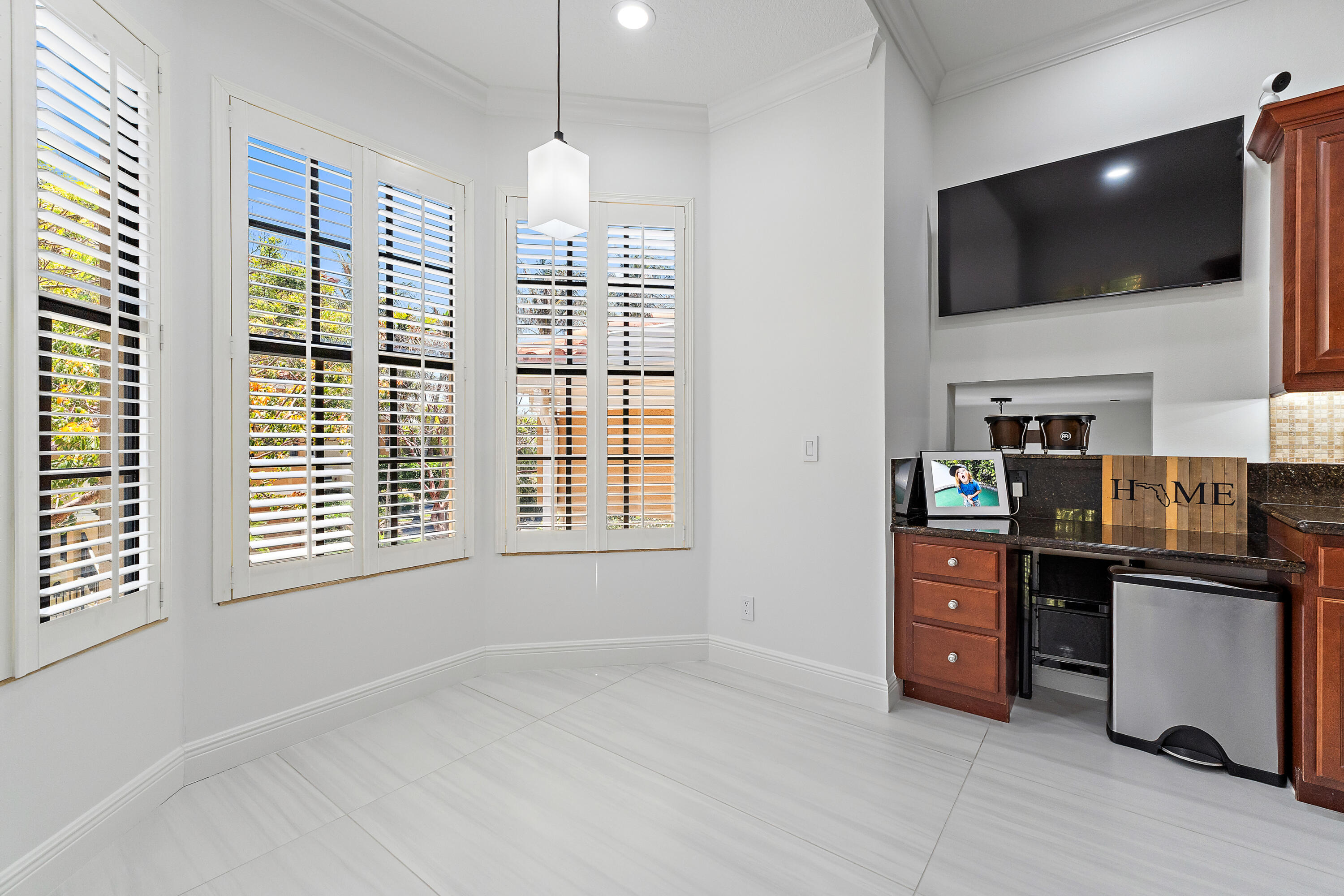 605 Del Sol, Tequesta FL 33469