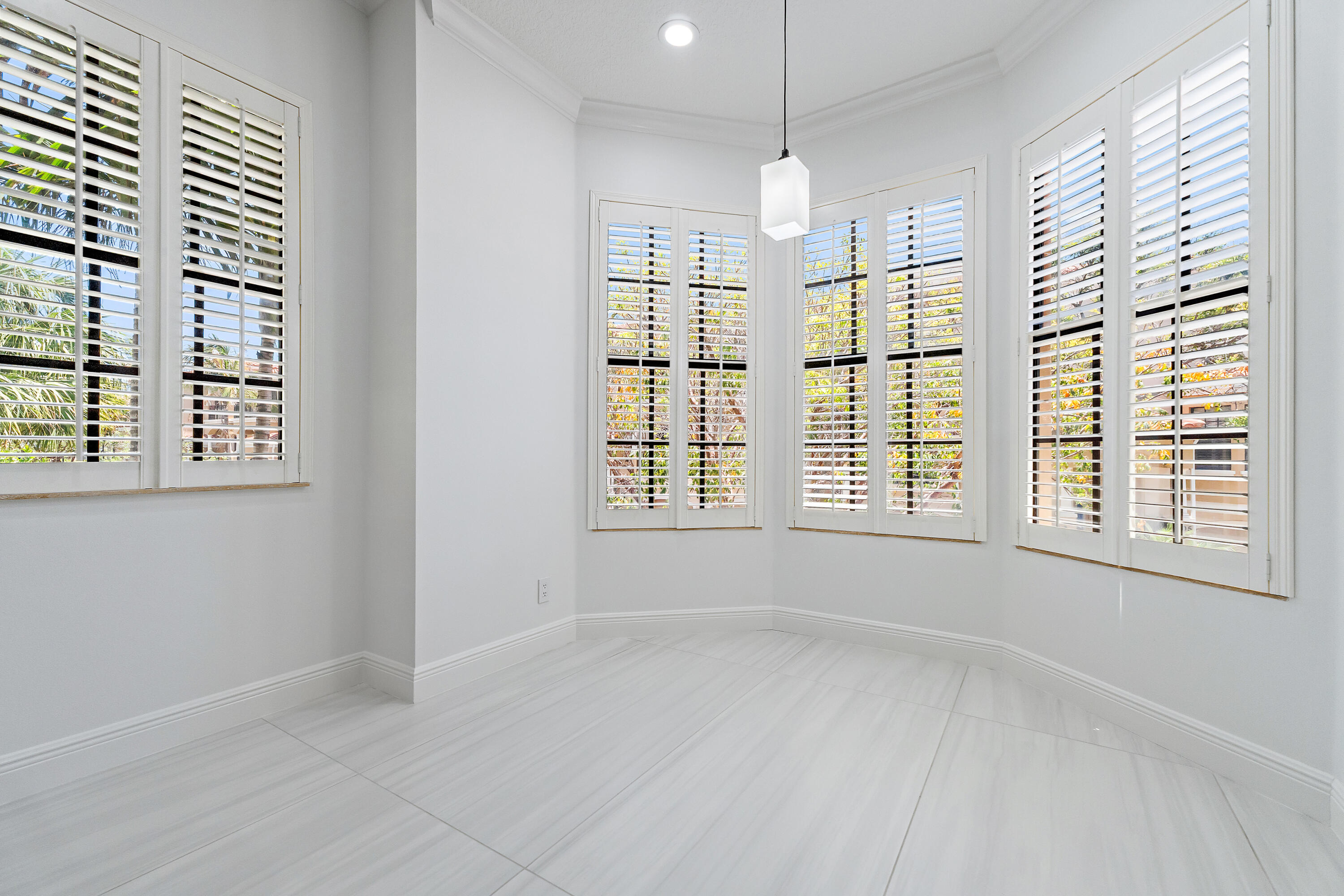 605 Del Sol, Tequesta FL 33469