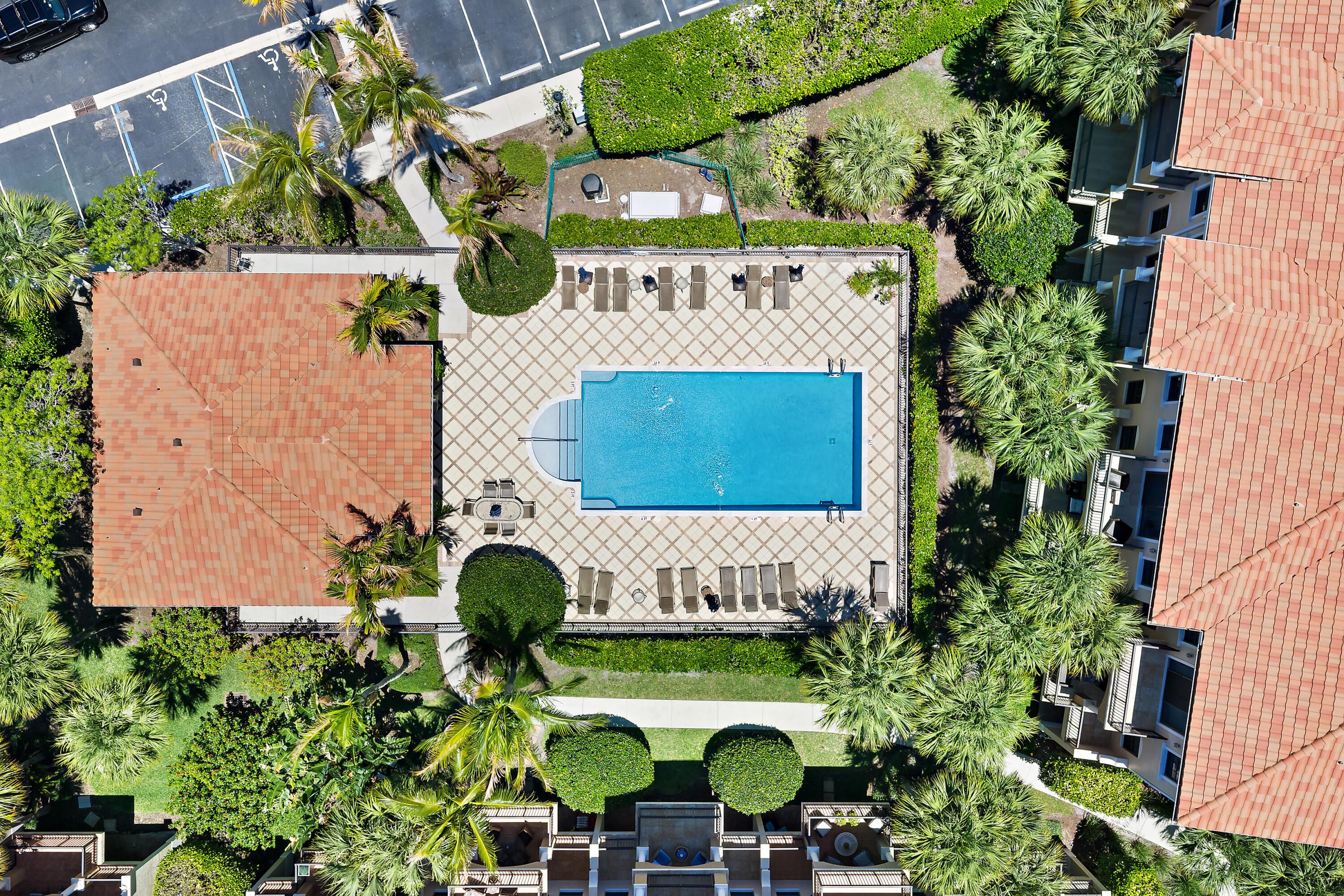 605 Del Sol, Tequesta FL 33469