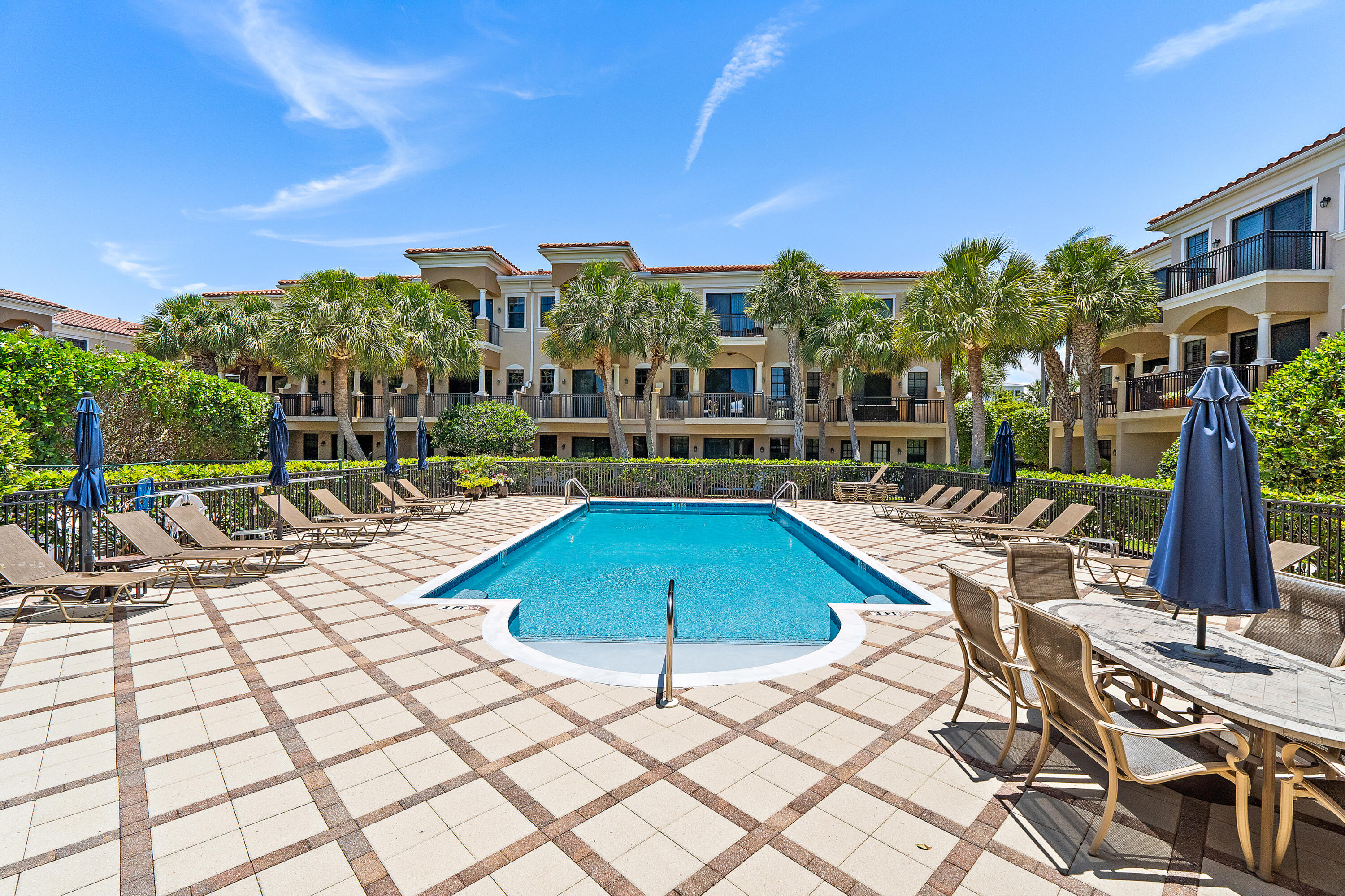 605 Del Sol, Tequesta FL 33469
