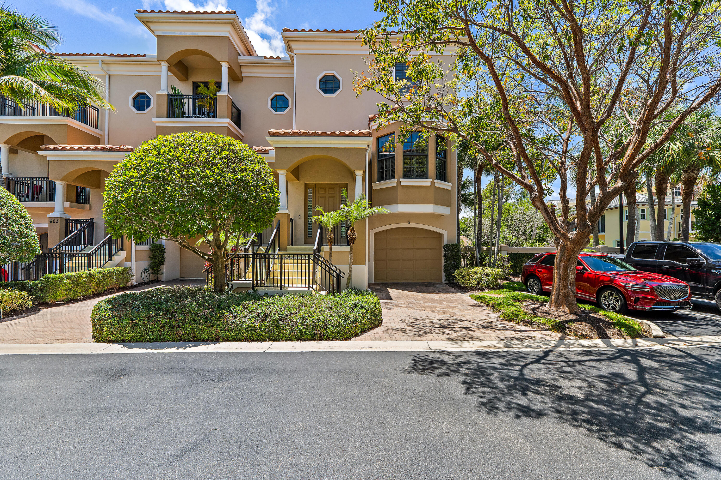 605 Del Sol, Tequesta FL 33469