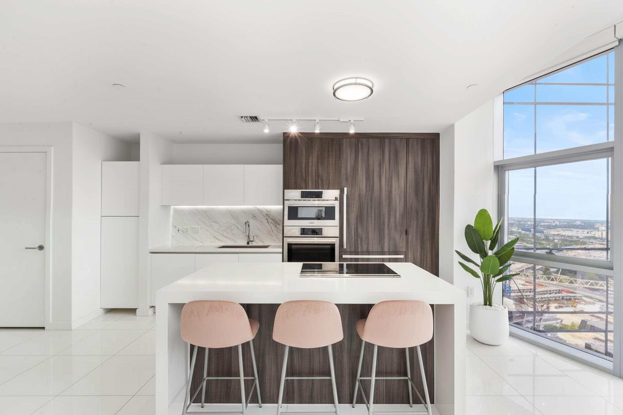 851 NE 1st #3202, Miami FL 33130