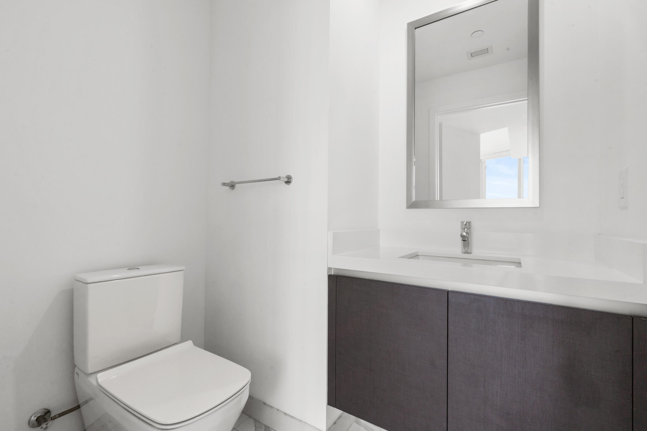 851 NE 1st #3202, Miami FL 33130