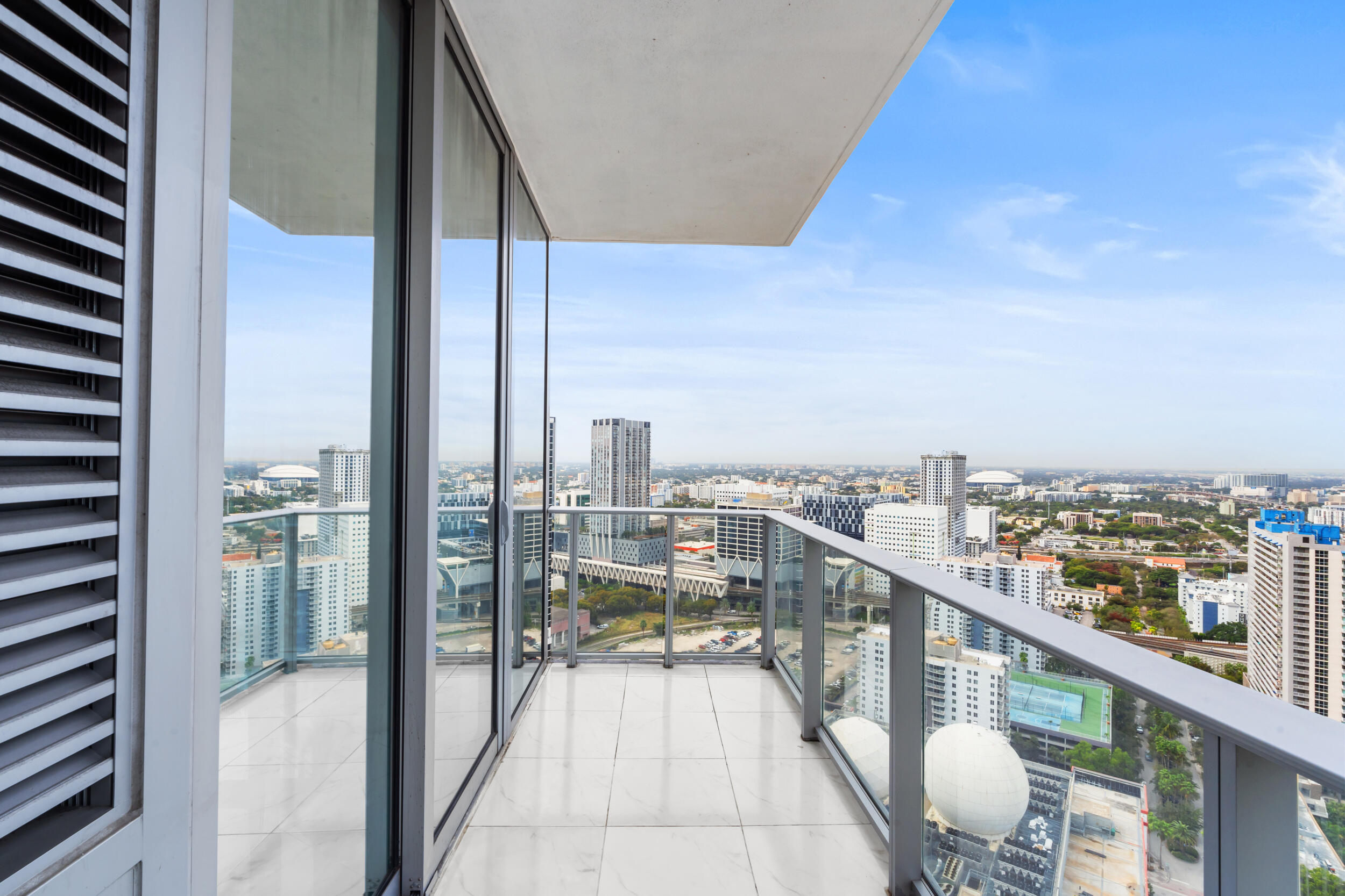 851 NE 1st #3202, Miami FL 33130