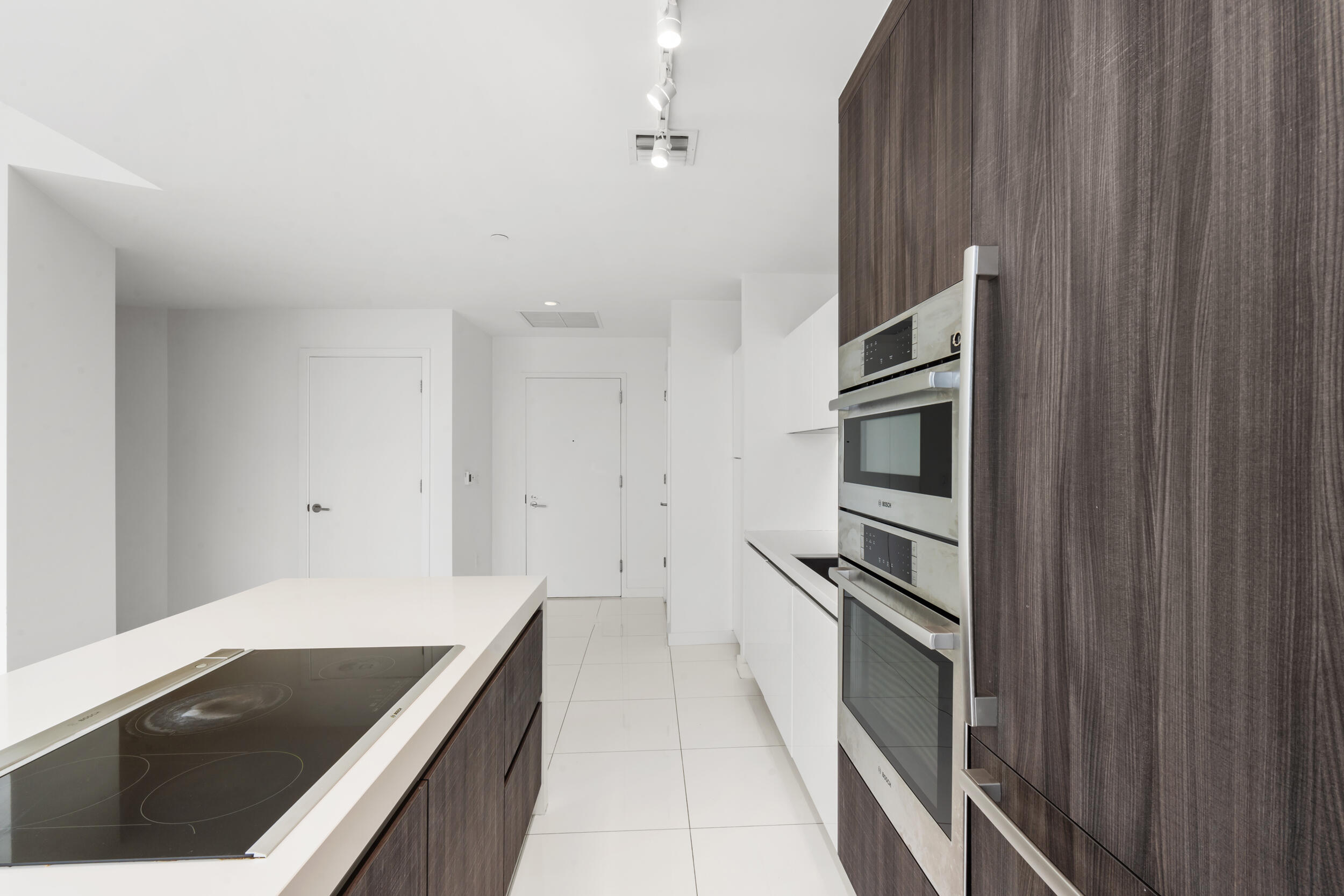 851 NE 1st #3202, Miami FL 33130
