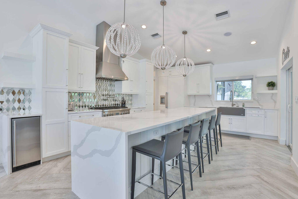 713 Forsyth, Boca Raton FL 33487