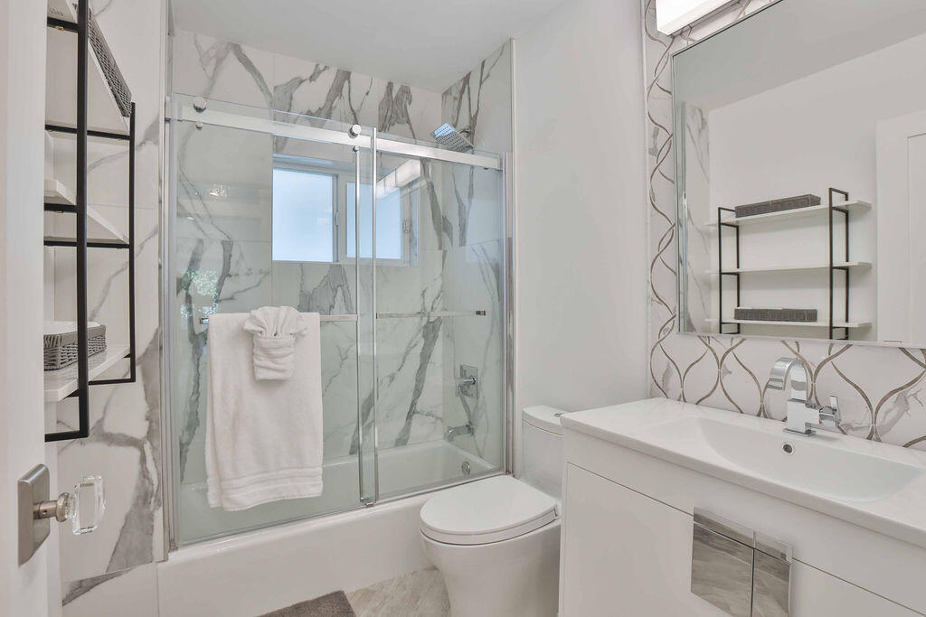 713 Forsyth, Boca Raton FL 33487