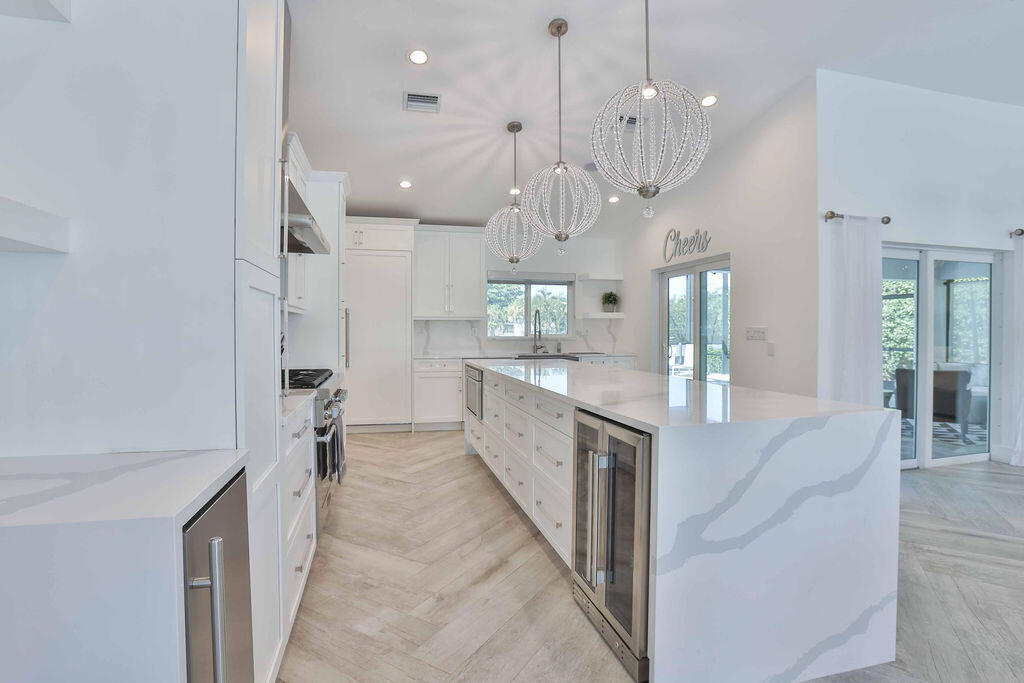 713 Forsyth, Boca Raton FL 33487