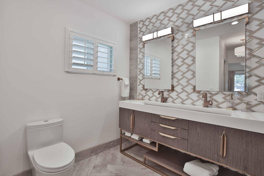 713 Forsyth, Boca Raton FL 33487