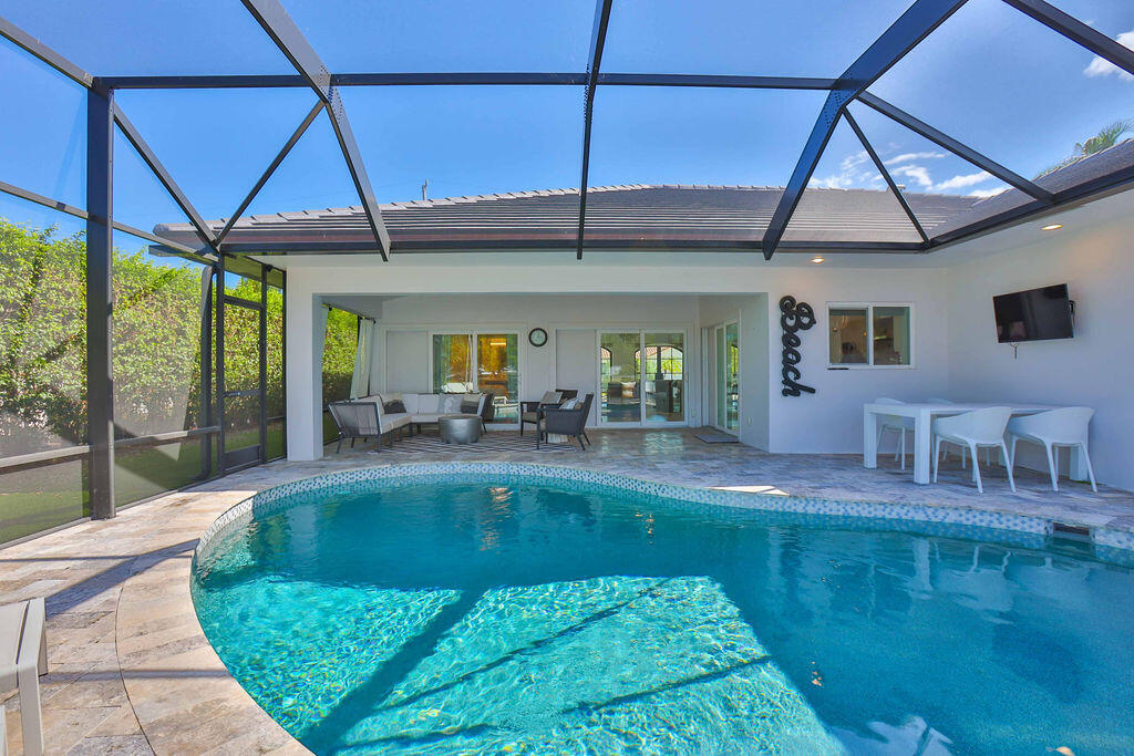 713 Forsyth, Boca Raton FL 33487