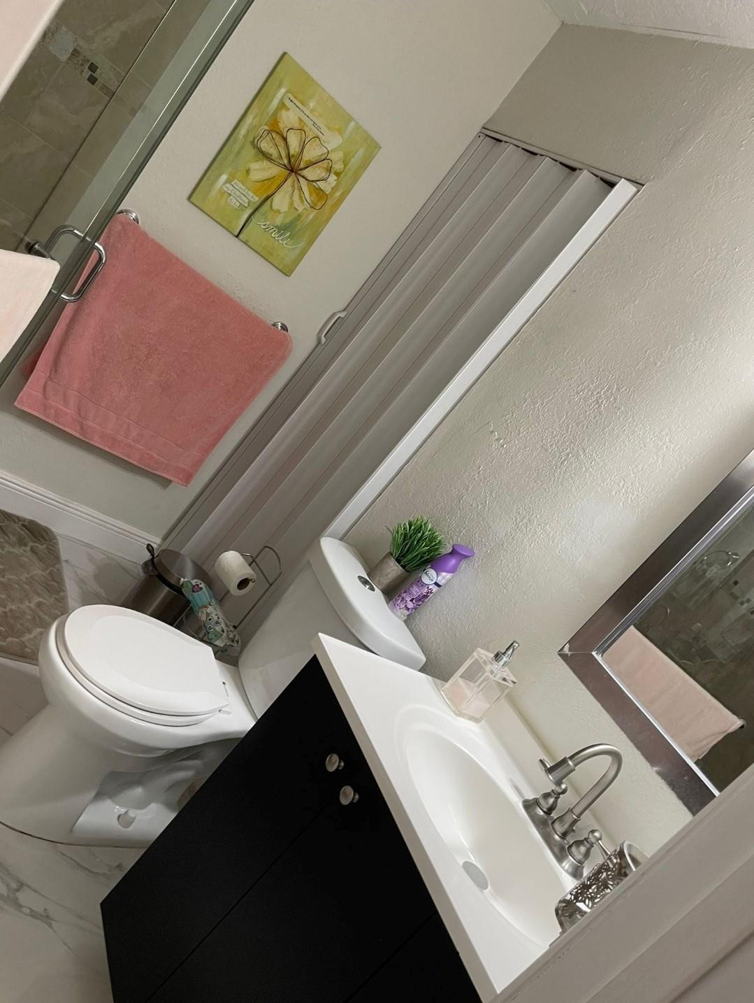 4655 Palm, Hialeah FL 33012