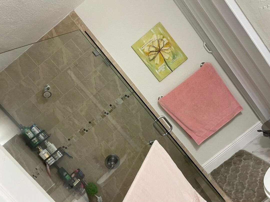 4655 Palm, Hialeah FL 33012