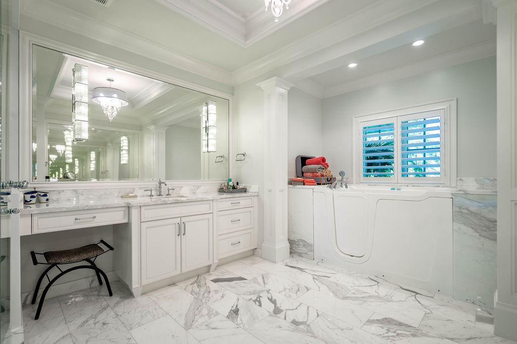 2798 NE 24th, Lighthouse Point FL 33064