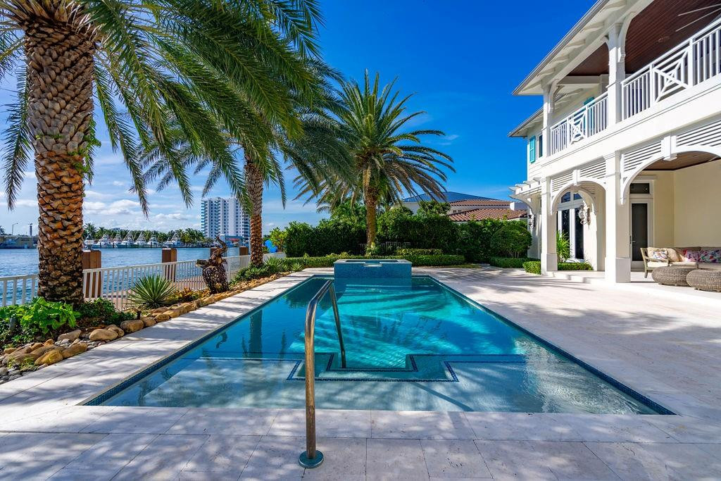 2798 NE 24th, Lighthouse Point FL 33064