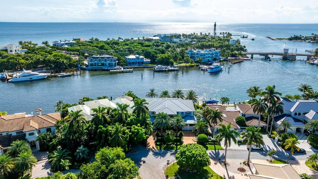 2798 NE 24th, Lighthouse Point FL 33064