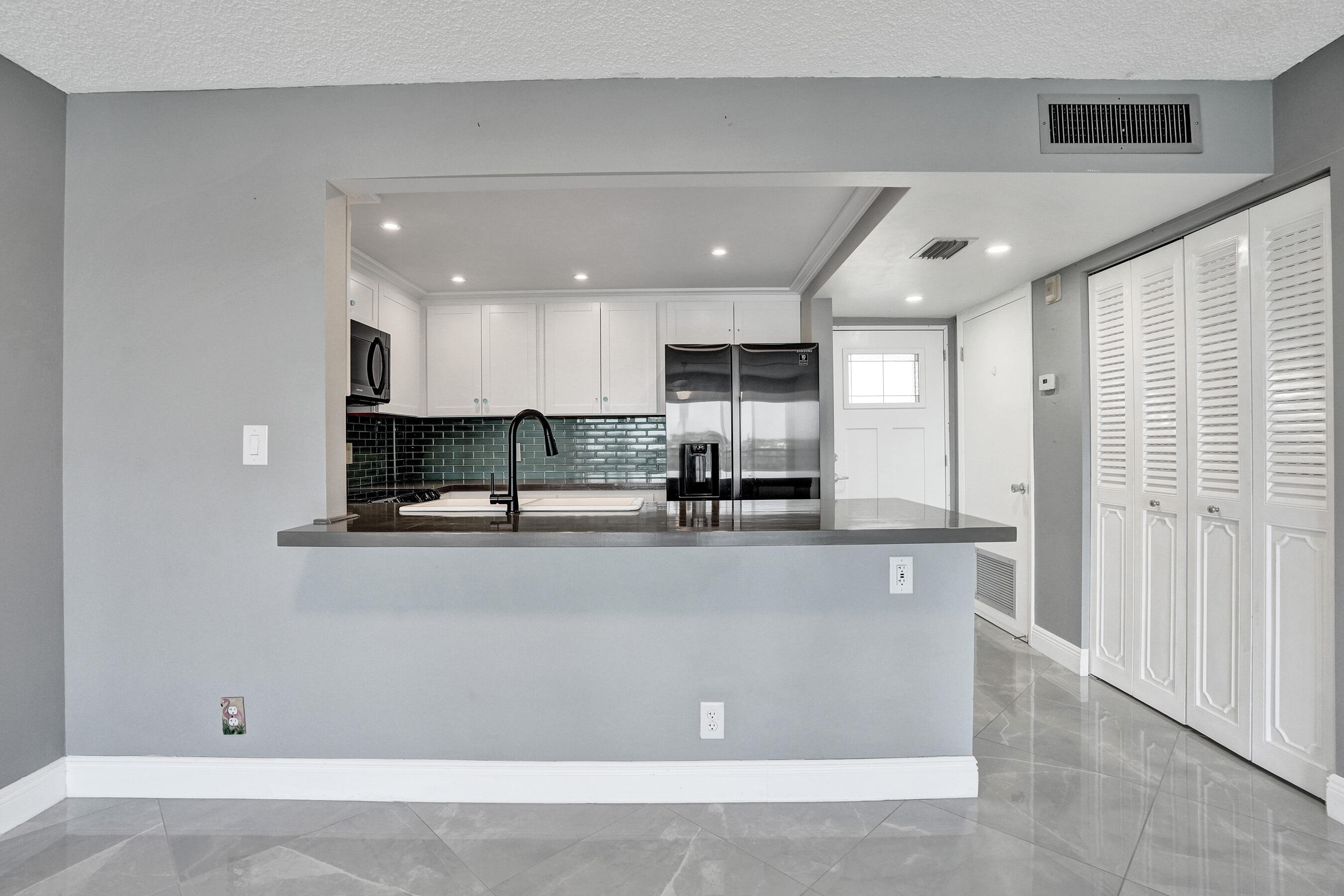 2611 N Riverside #604, Pompano Beach FL 33062