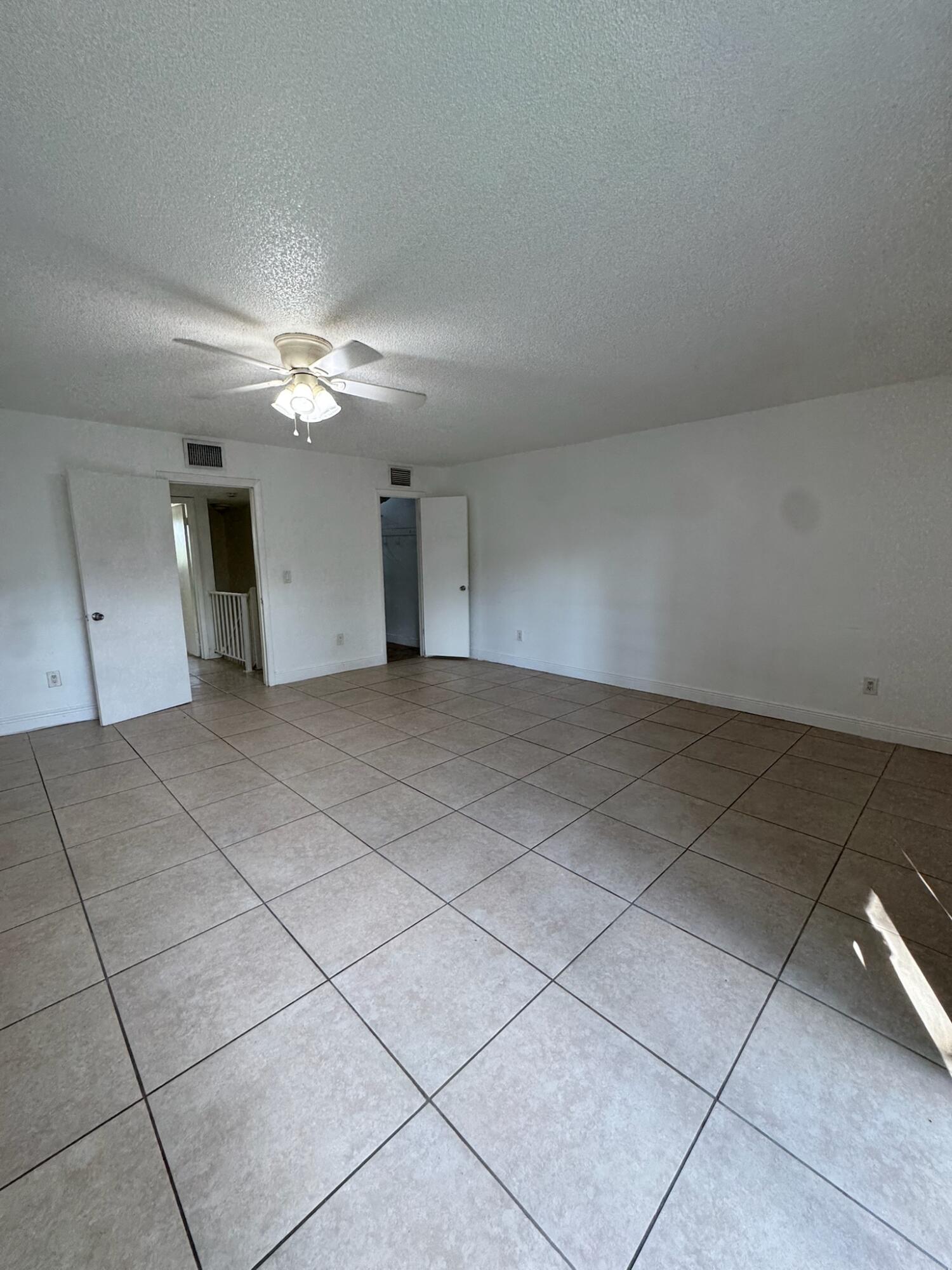 15385 S Dixie #12, Palmetto Bay FL 33157