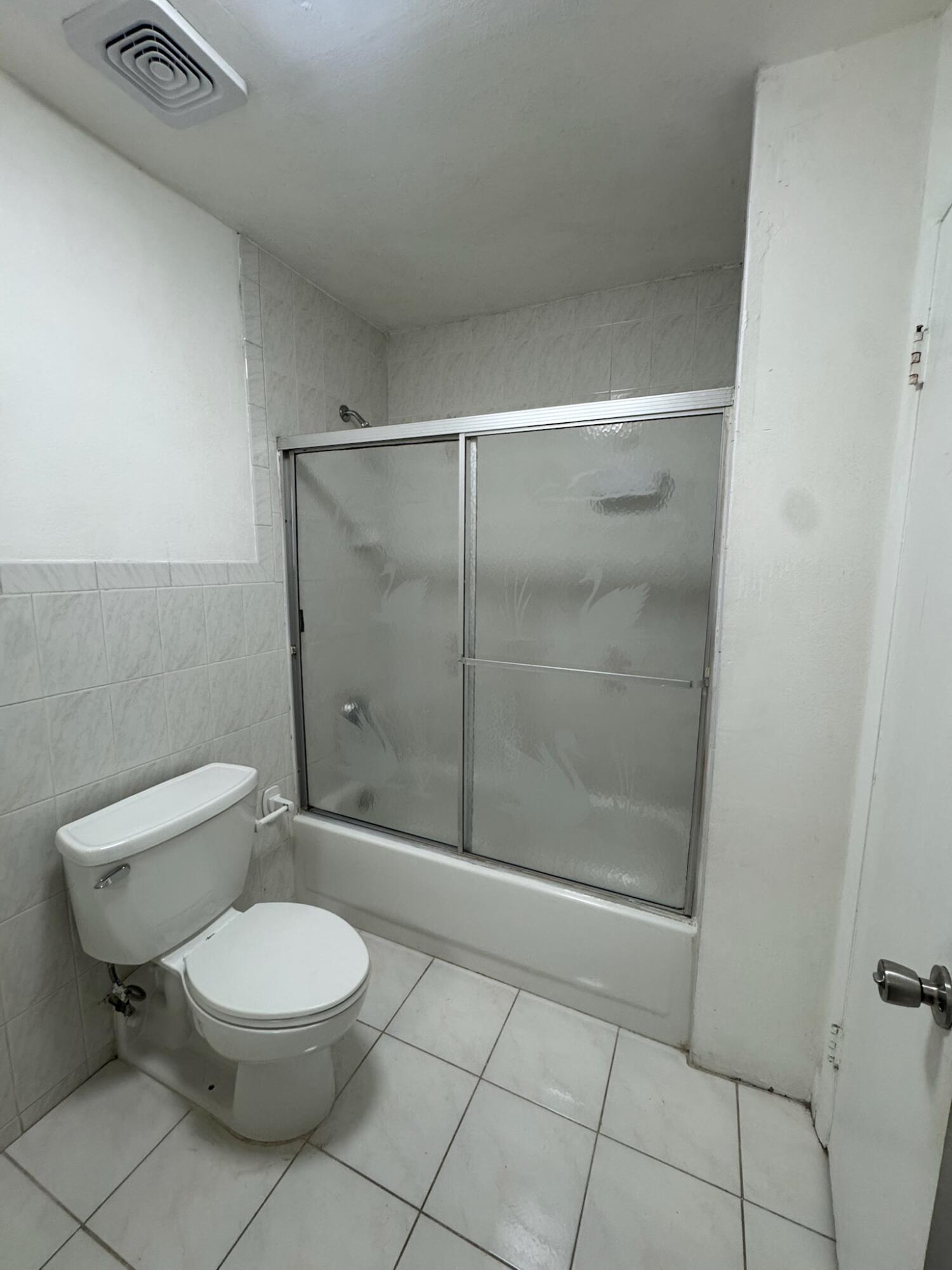 15385 S Dixie #12, Palmetto Bay FL 33157