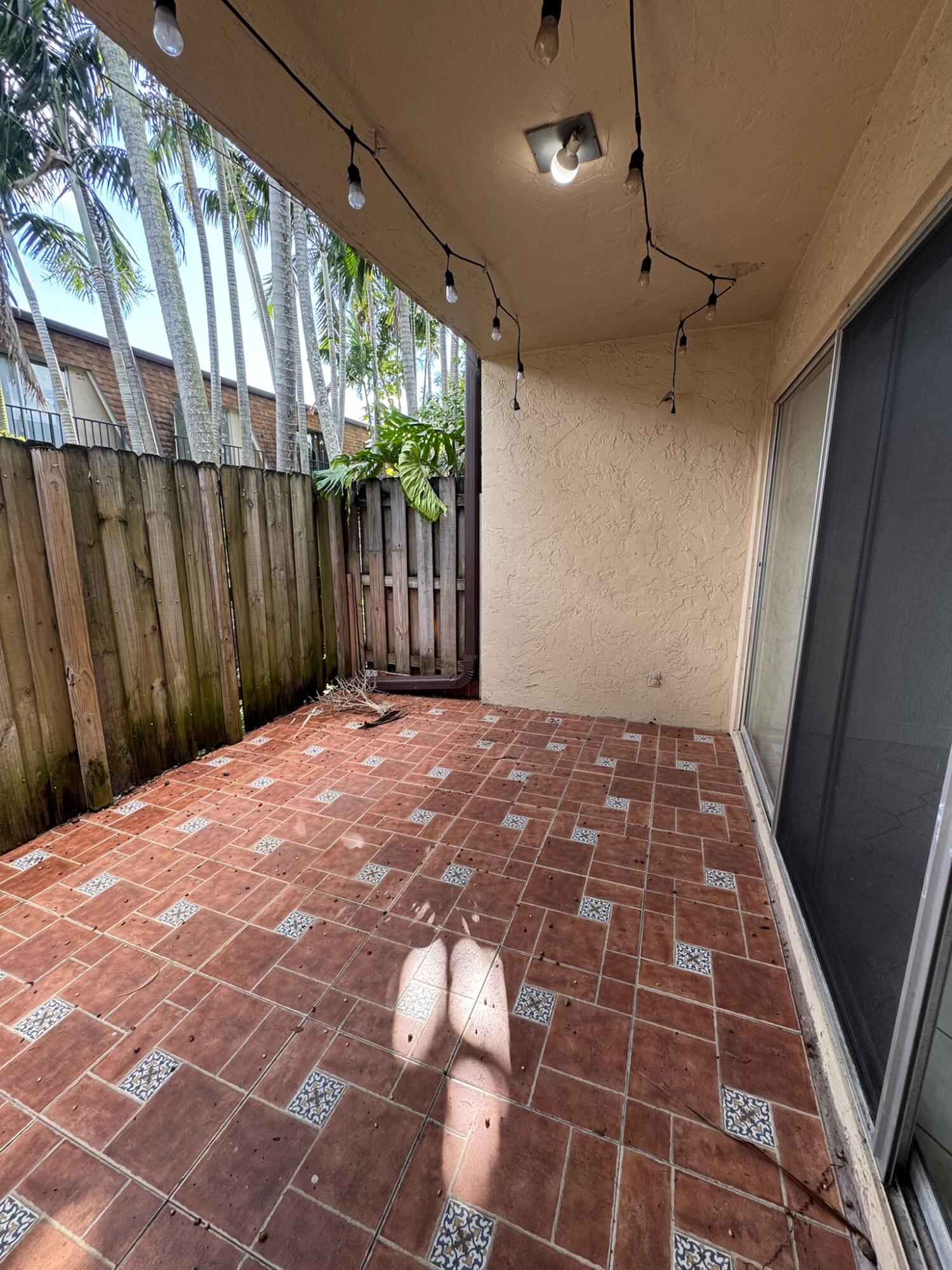 15385 S Dixie #12, Palmetto Bay FL 33157