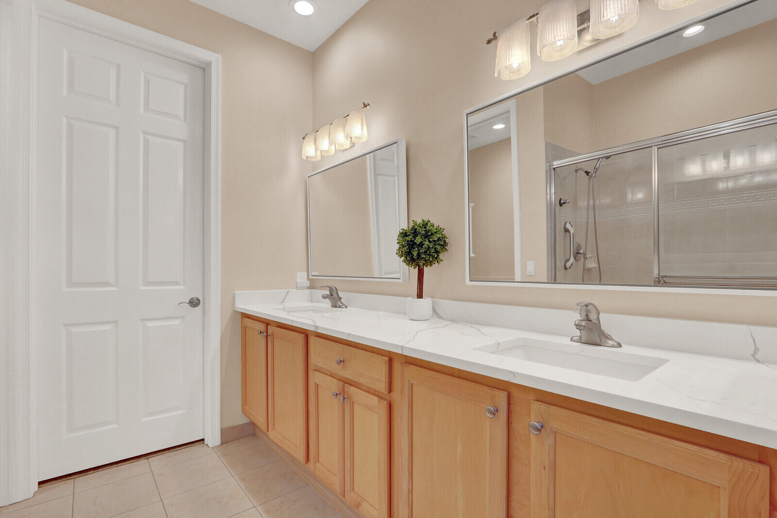 196 Evergrene, Palm Beach Gardens FL 33410