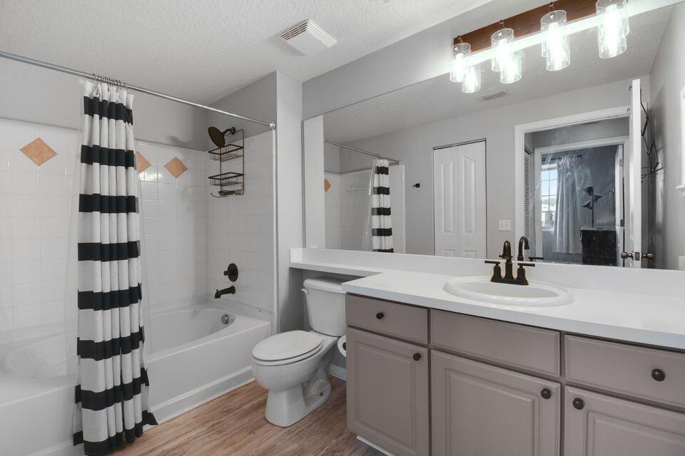 7302 W Myrtlewood Cir, Palm Beach Gardens FL 33418