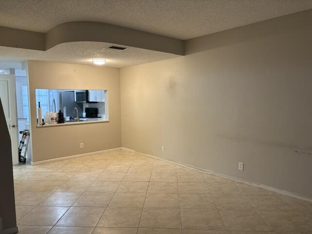 5380 Jubilee #200, Margate FL 33063