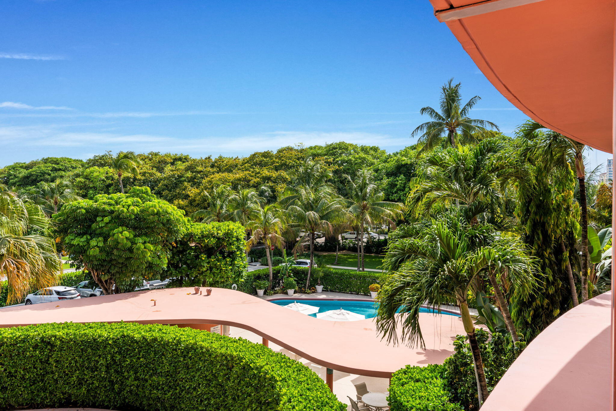 315 S Lake #3d, Palm Beach FL 33480