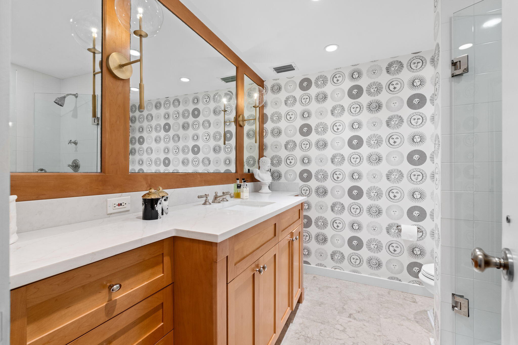 315 S Lake #3d, Palm Beach FL 33480