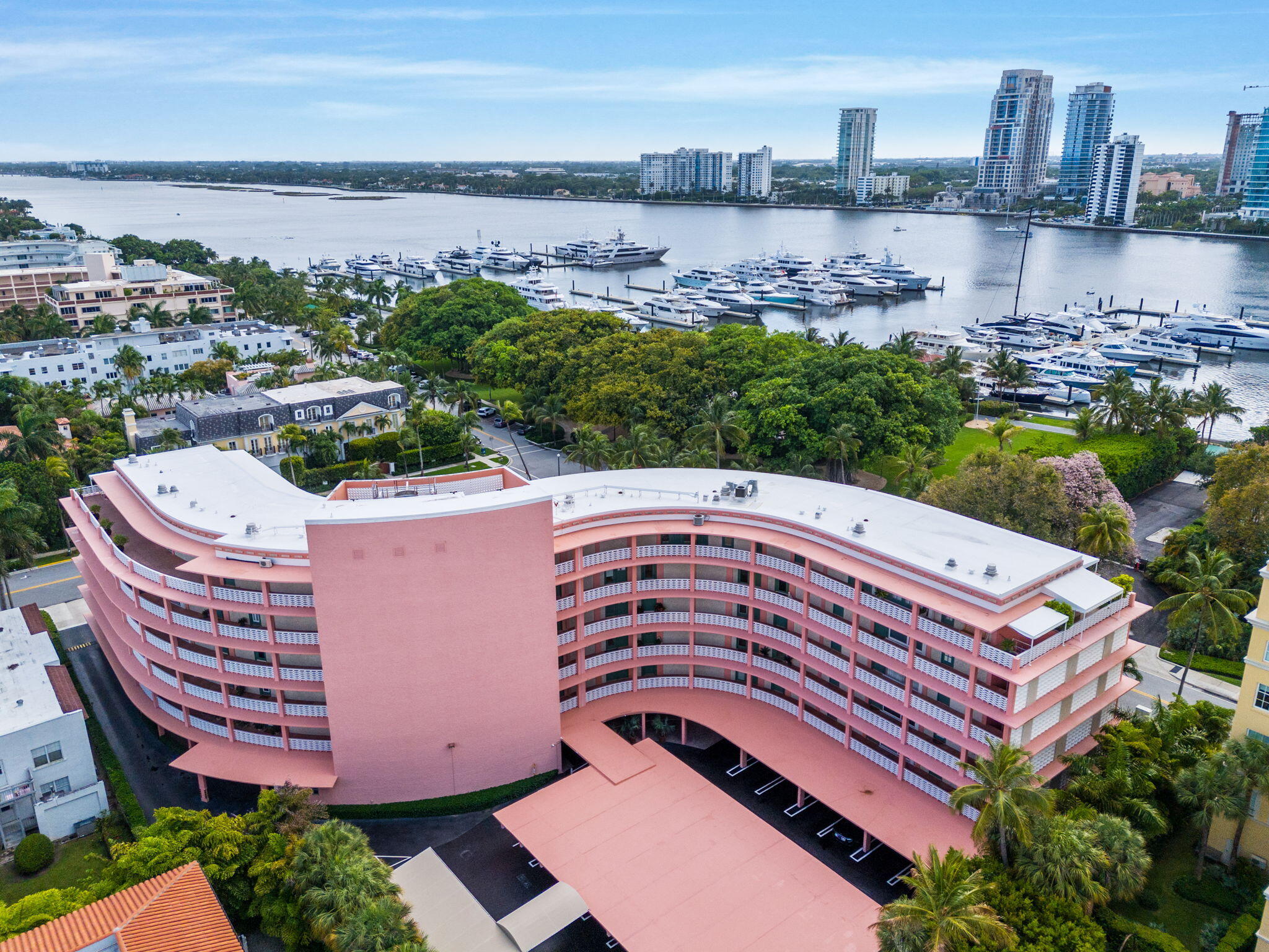 315 S Lake #3d, Palm Beach FL 33480