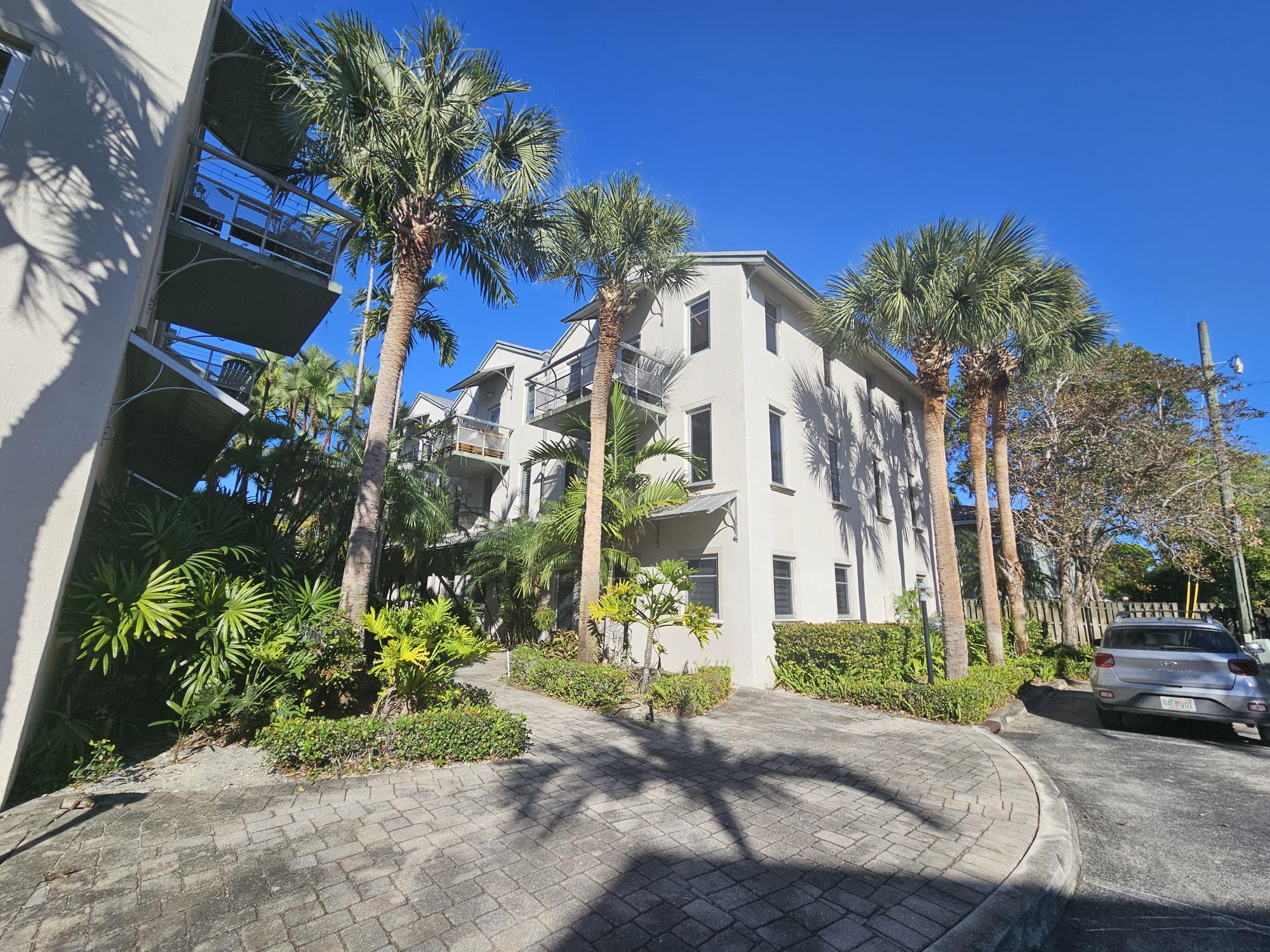 812 SW 4th #8, Fort Lauderdale FL 33315
